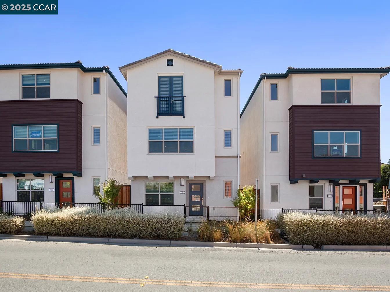 Front Image Thumbnail for CC41118904