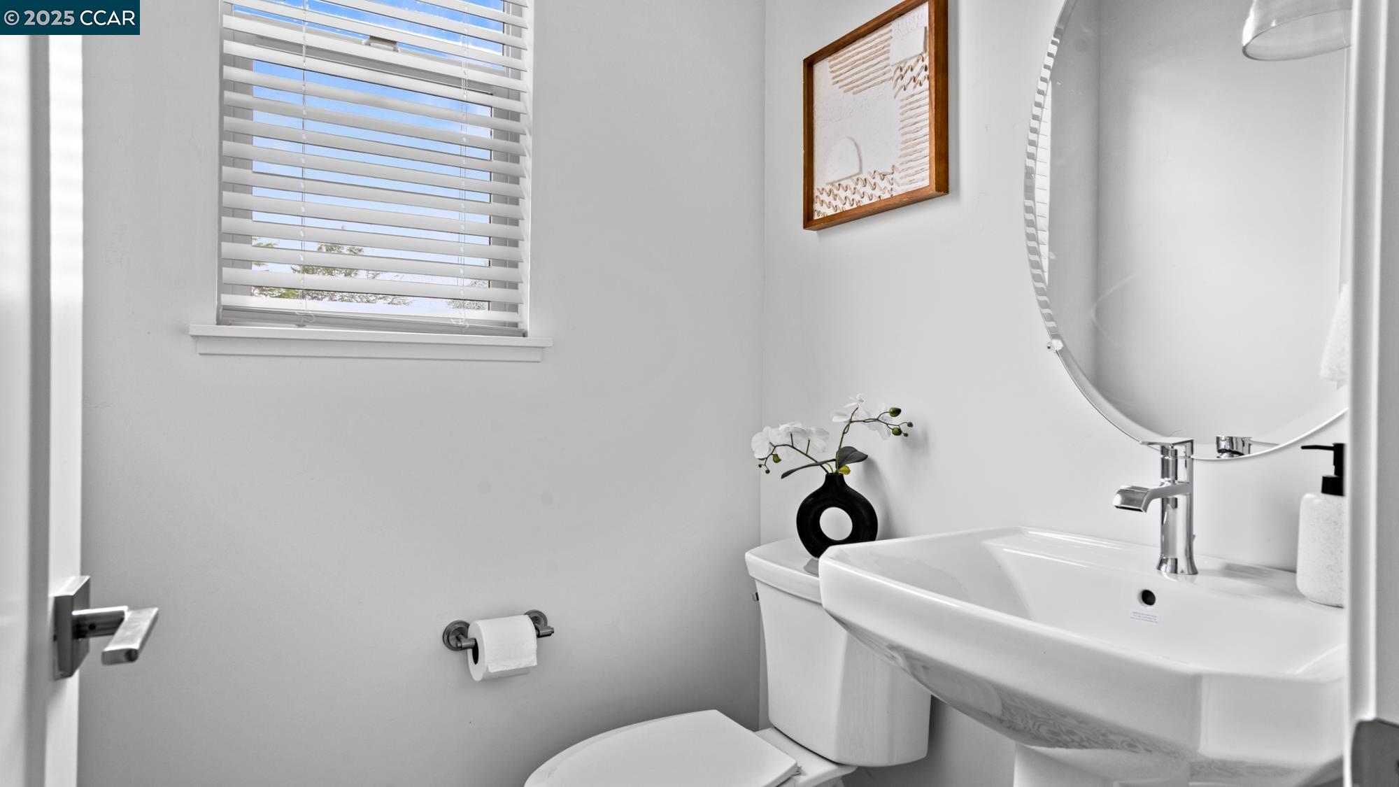 Detail Gallery Image 16 of 29 For 2806 Chattleton Ln., San Pablo,  CA 94806 - 3 Beds | 2/2 Baths