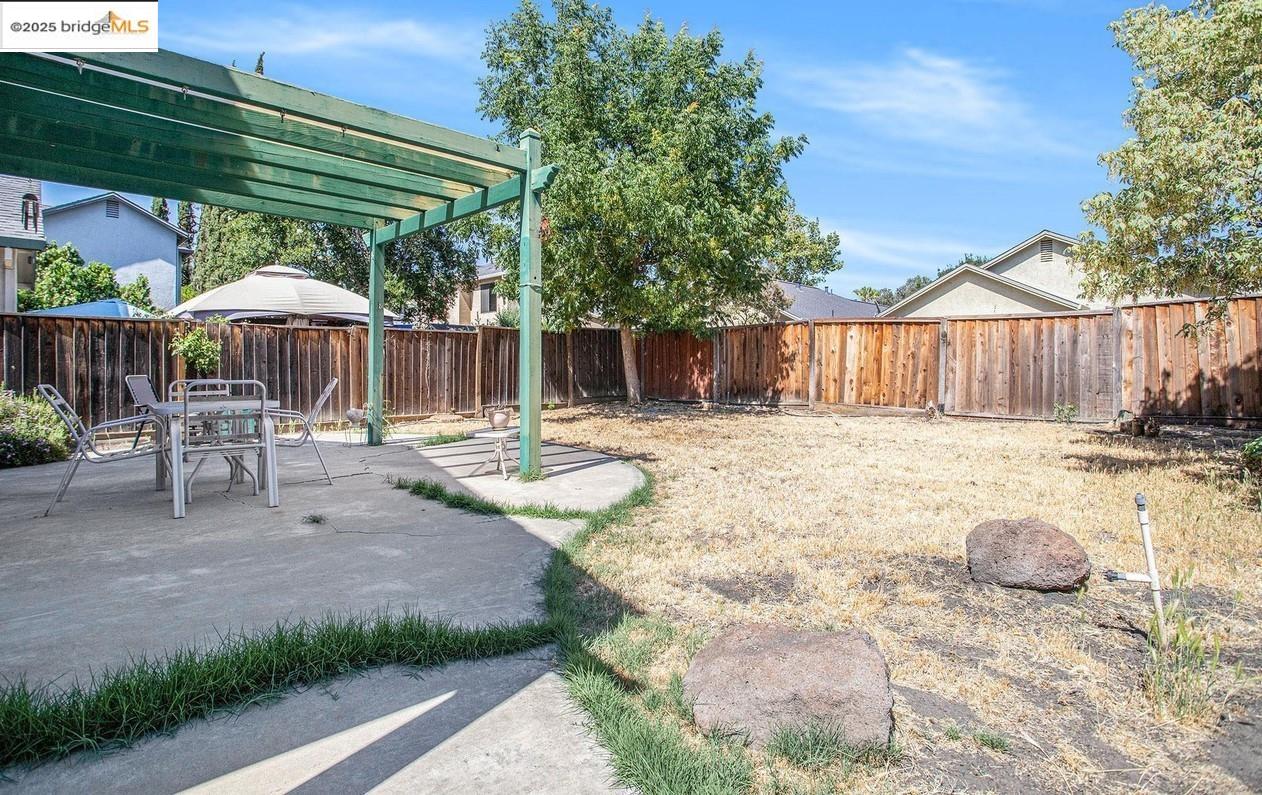 Detail Gallery Image 11 of 12 For 720 Timberline Ter, Brentwood,  CA 94513 - 4 Beds | 2/1 Baths