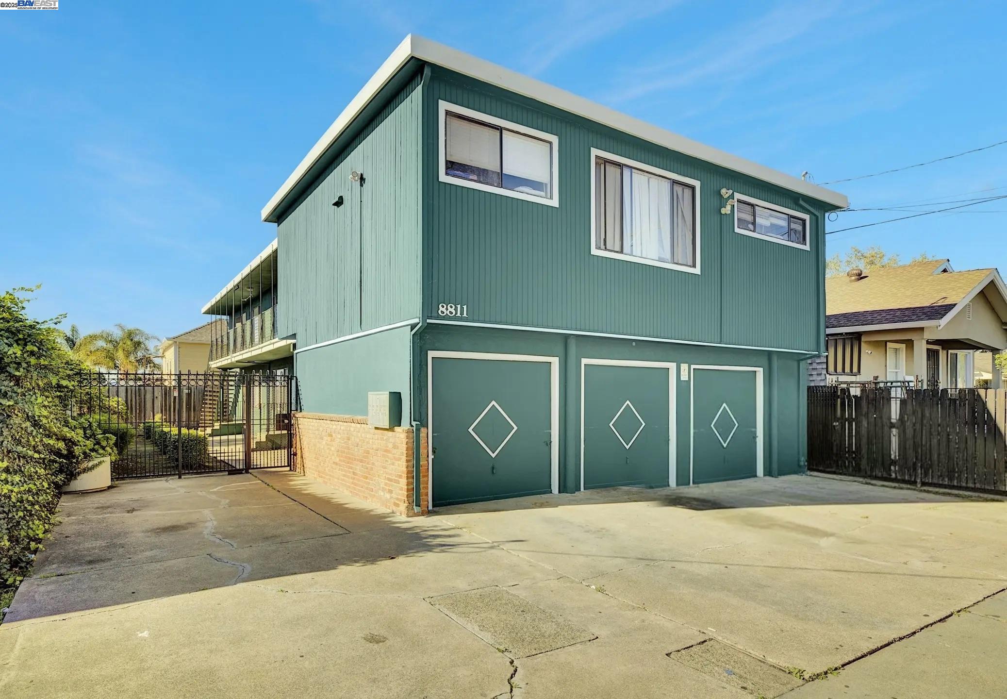 Front Image Thumbnail for BE41118907