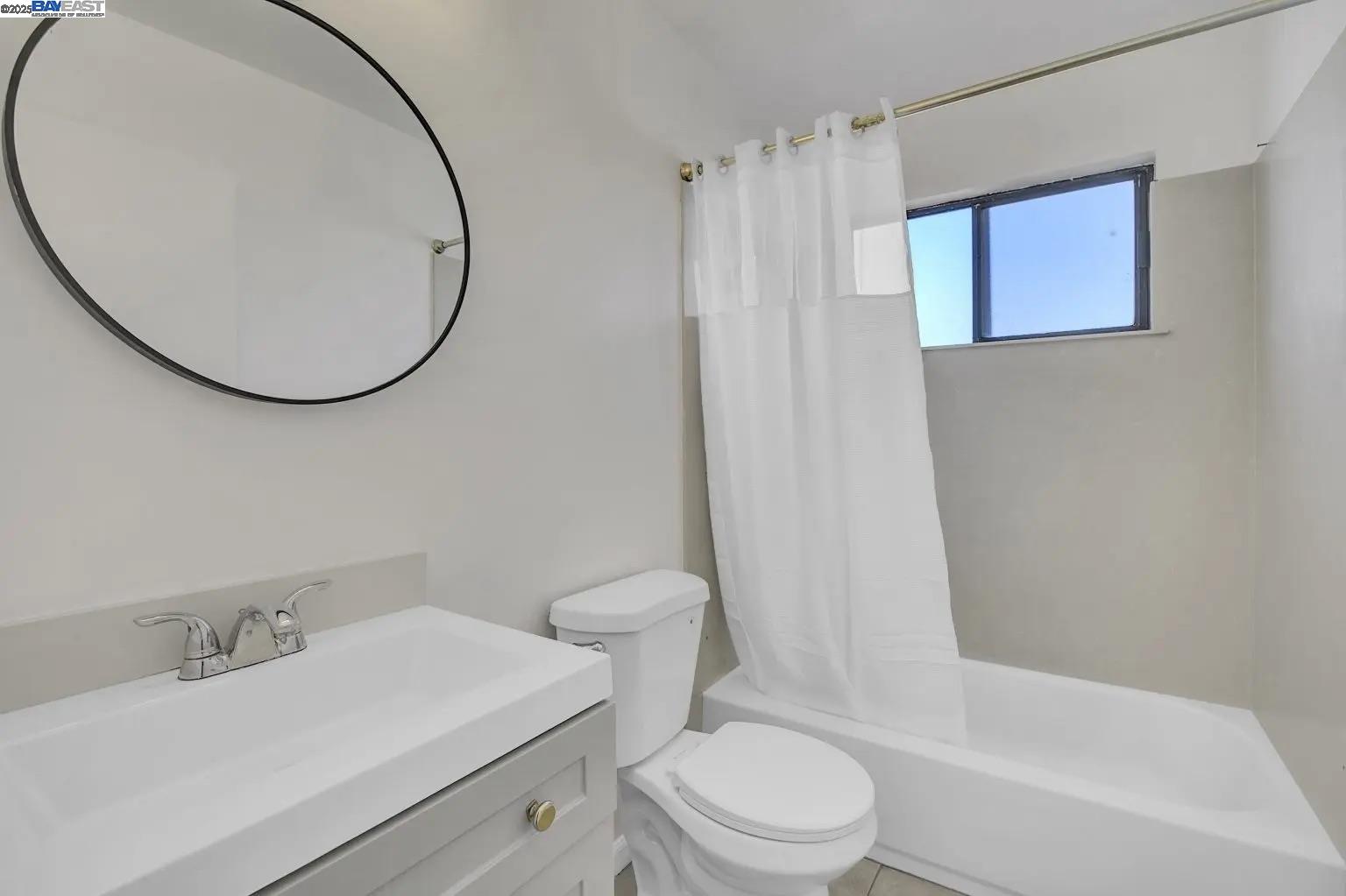 Detail Gallery Image 6 of 30 For 8811 a St, Oakland,  CA 94621 - – Beds | – Baths