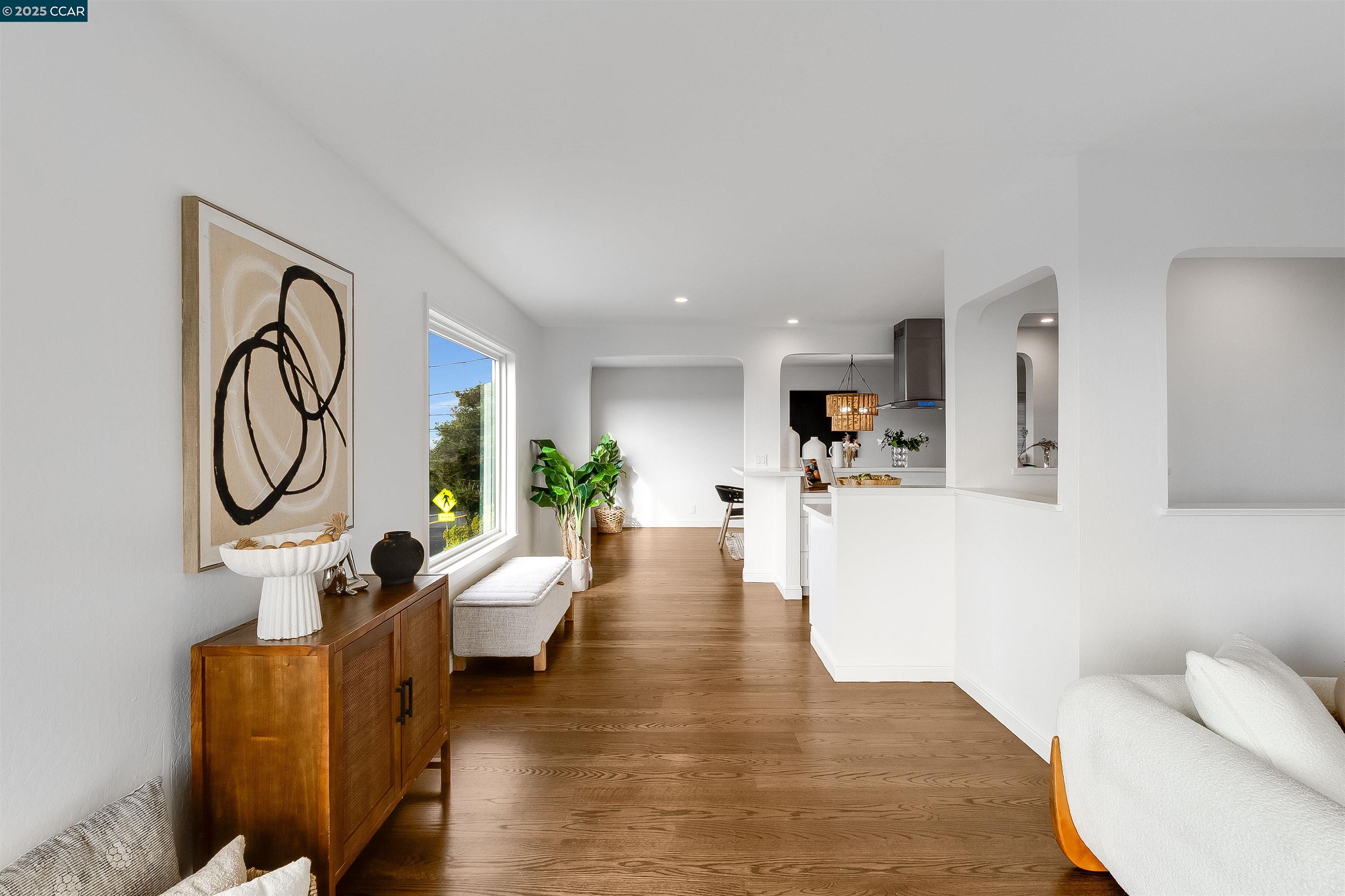 Detail Gallery Image 11 of 58 For 5949 Arlington Blvd, Richmond,  CA 94805 - 4 Beds | 3 Baths