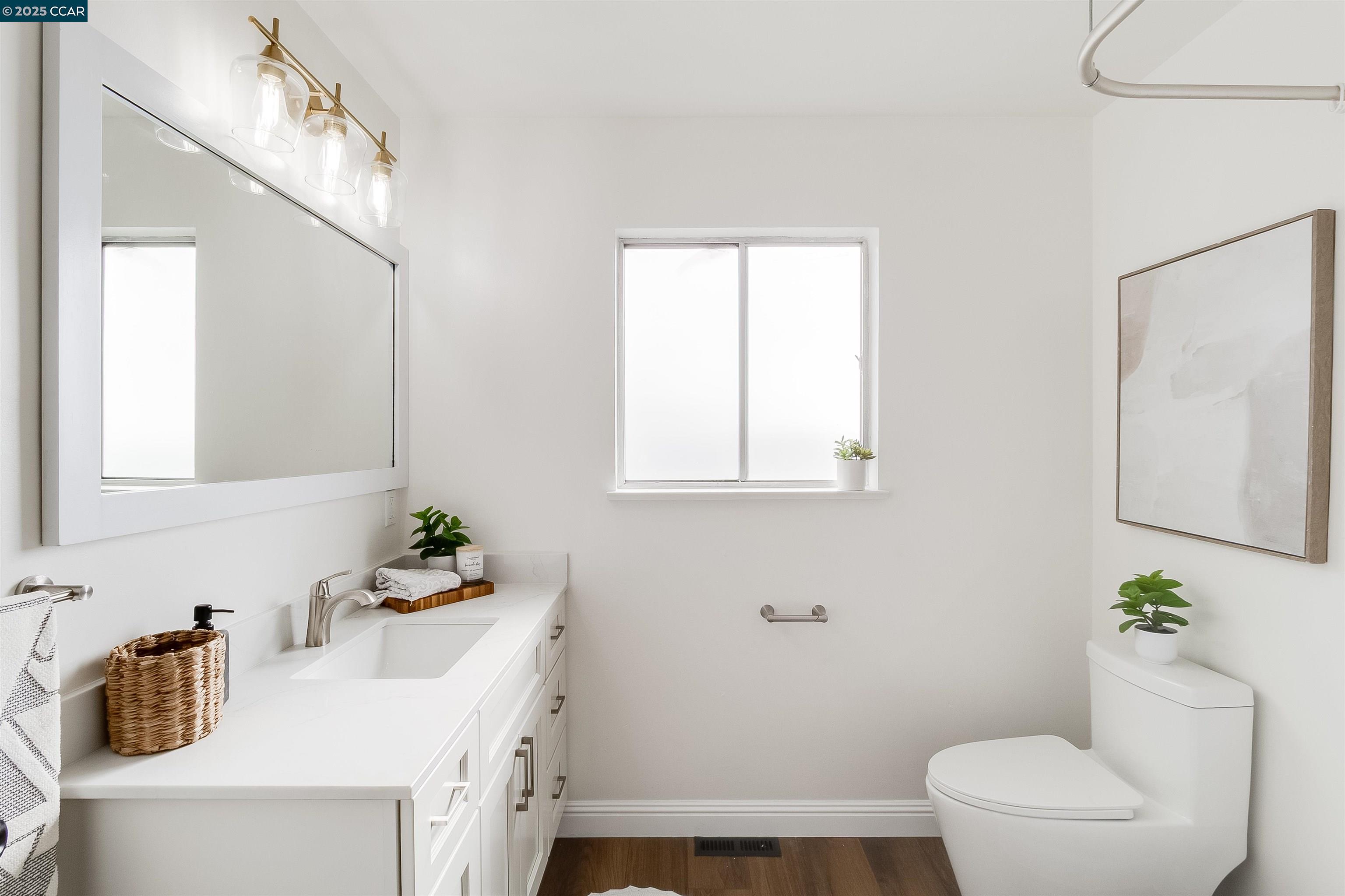 Detail Gallery Image 23 of 58 For 5949 Arlington Blvd, Richmond,  CA 94805 - 4 Beds | 3 Baths