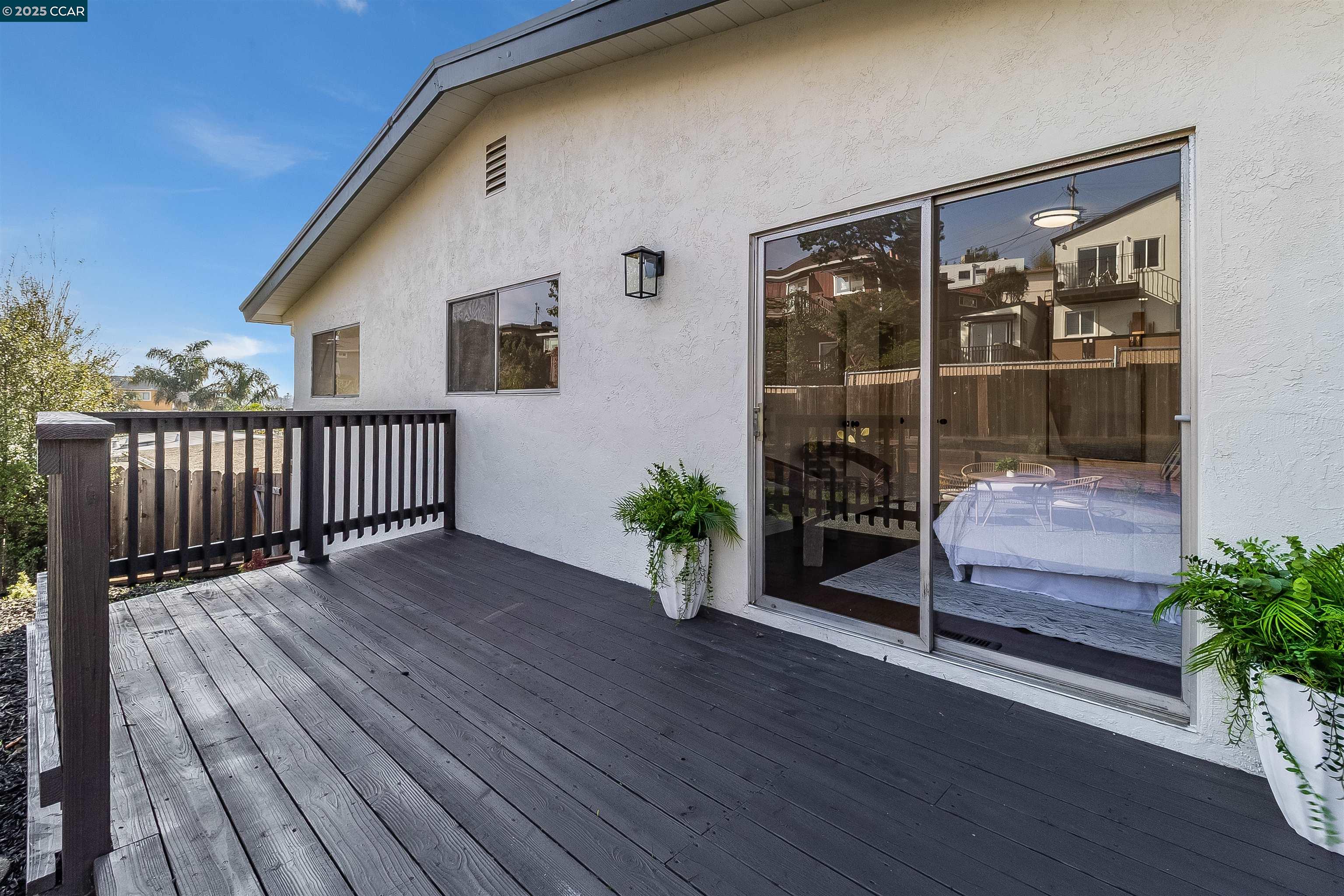 Detail Gallery Image 46 of 58 For 5949 Arlington Blvd, Richmond,  CA 94805 - 4 Beds | 3 Baths