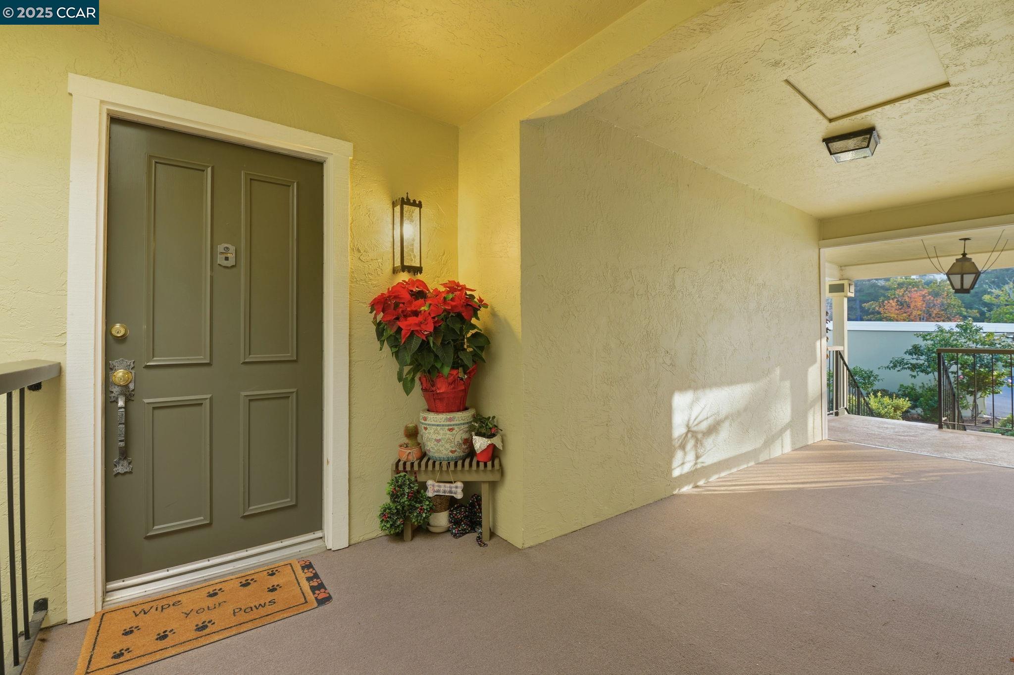 Detail Gallery Image 2 of 35 For 3120 Ptarmigan Dr. #3,  Walnut Creek,  CA 94595 - 2 Beds | 2 Baths