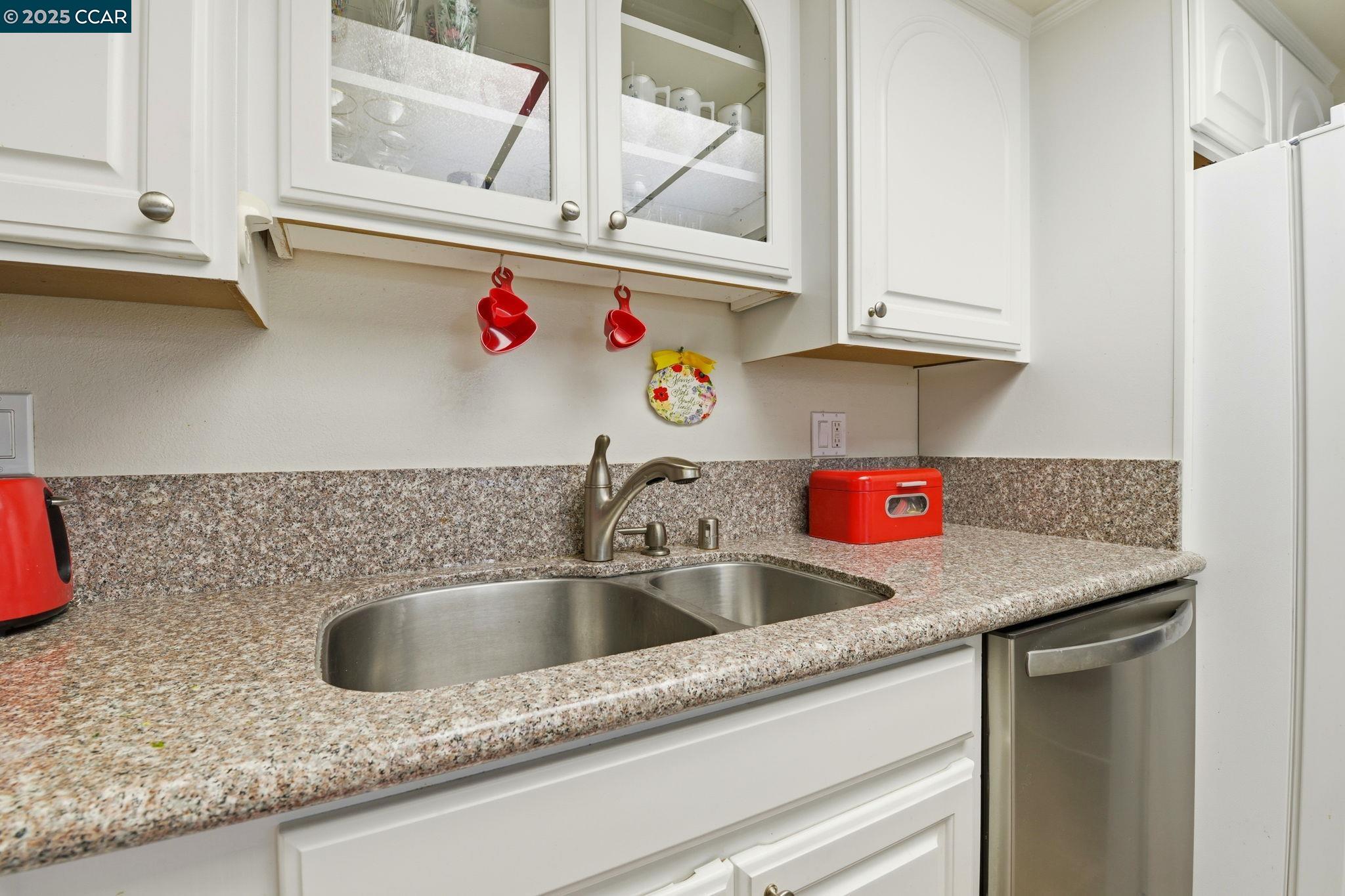 Detail Gallery Image 17 of 35 For 3120 Ptarmigan Dr. #3,  Walnut Creek,  CA 94595 - 2 Beds | 2 Baths