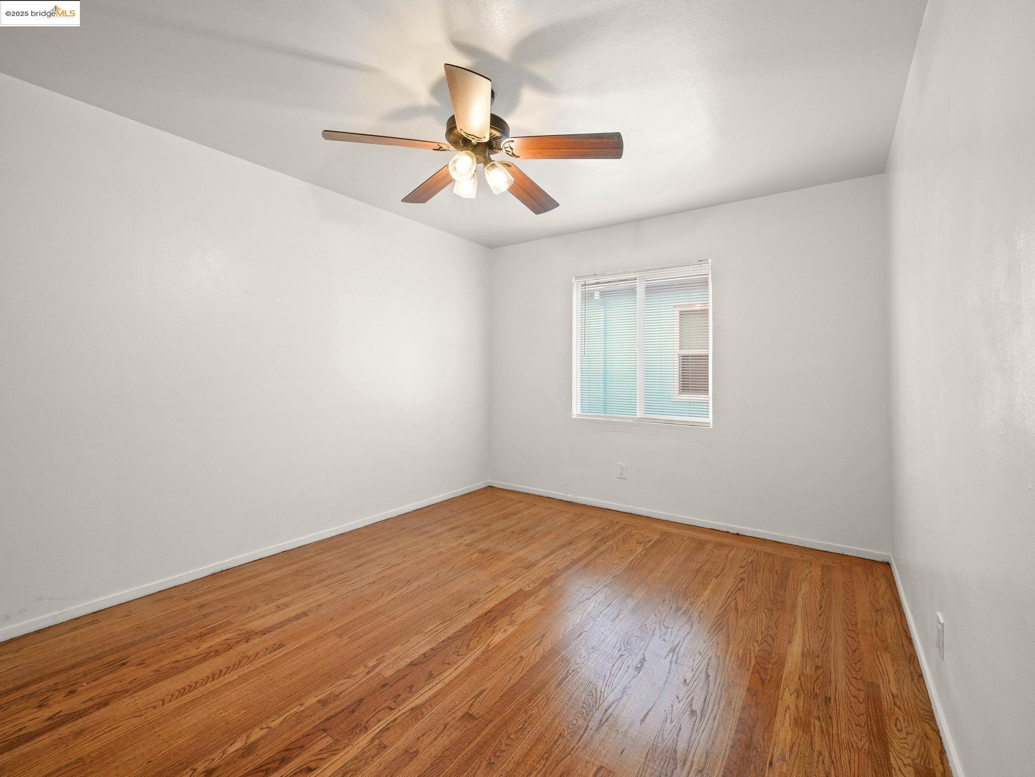 Detail Gallery Image 15 of 18 For 1274 Terra Avenue, San Leandro,  CA 94578 - 2 Beds | 1 Baths