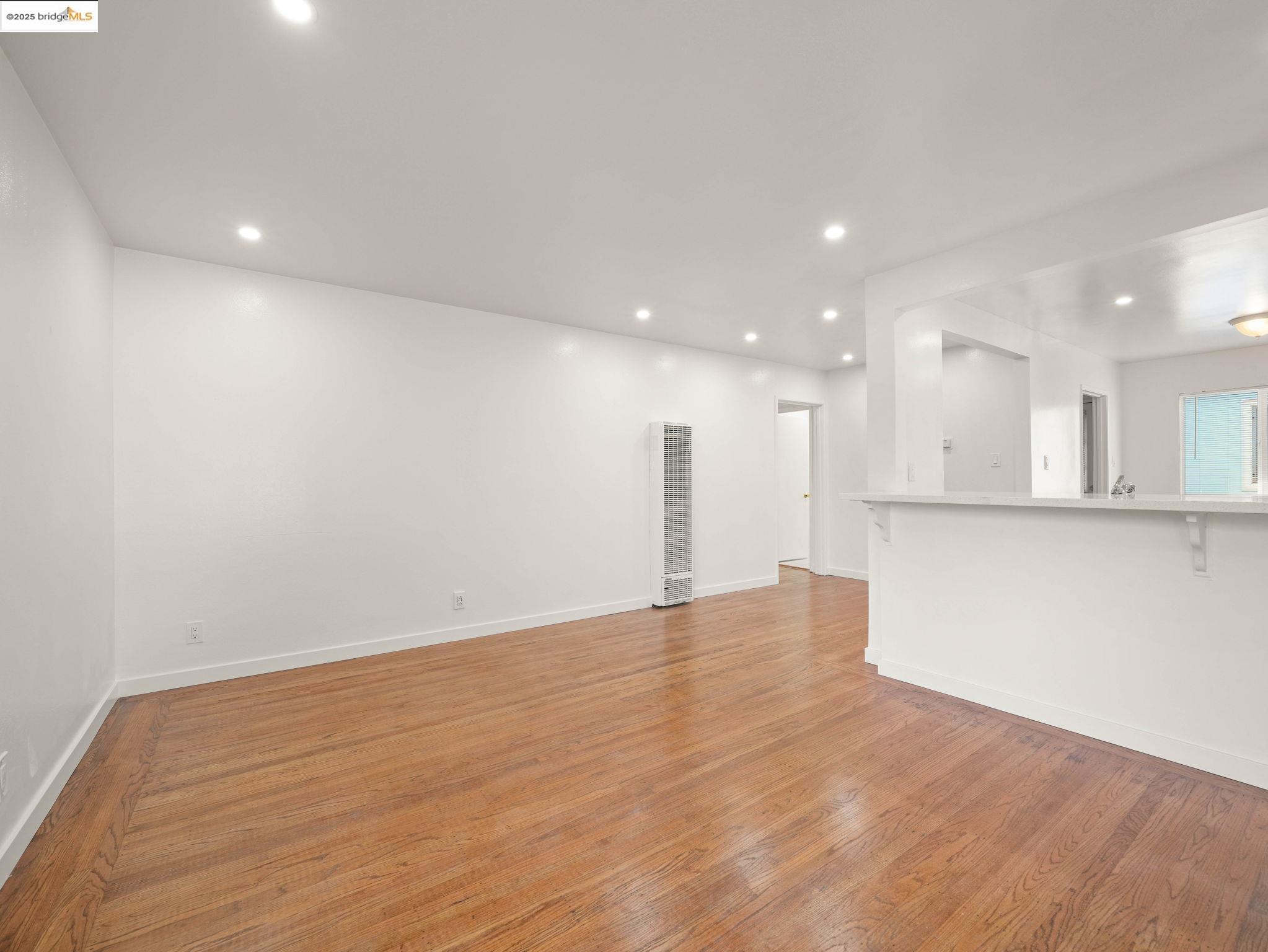 Detail Gallery Image 5 of 18 For 1274 Terra Avenue, San Leandro,  CA 94578 - 2 Beds | 1 Baths