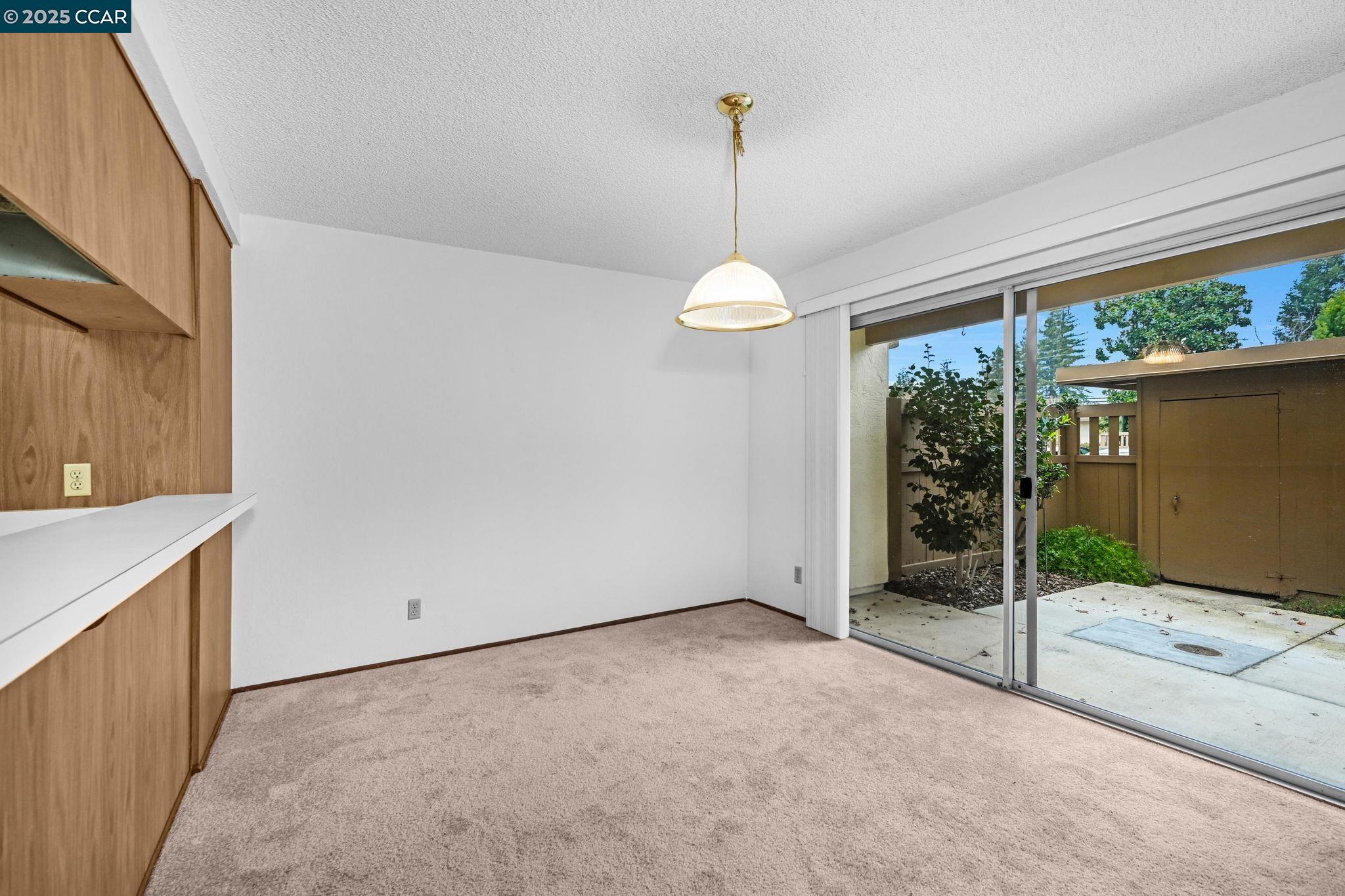 Detail Gallery Image 12 of 35 For 1960 Pomar Way, Walnut Creek,  CA 94598 - 2 Beds | 2/1 Baths