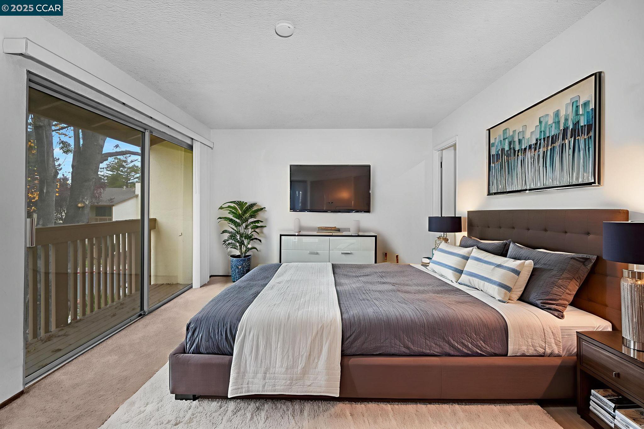 Detail Gallery Image 17 of 35 For 1960 Pomar Way, Walnut Creek,  CA 94598 - 2 Beds | 2/1 Baths