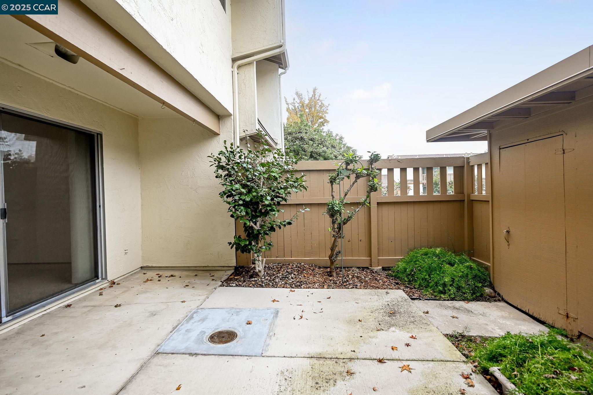 Detail Gallery Image 21 of 35 For 1960 Pomar Way, Walnut Creek,  CA 94598 - 2 Beds | 2/1 Baths