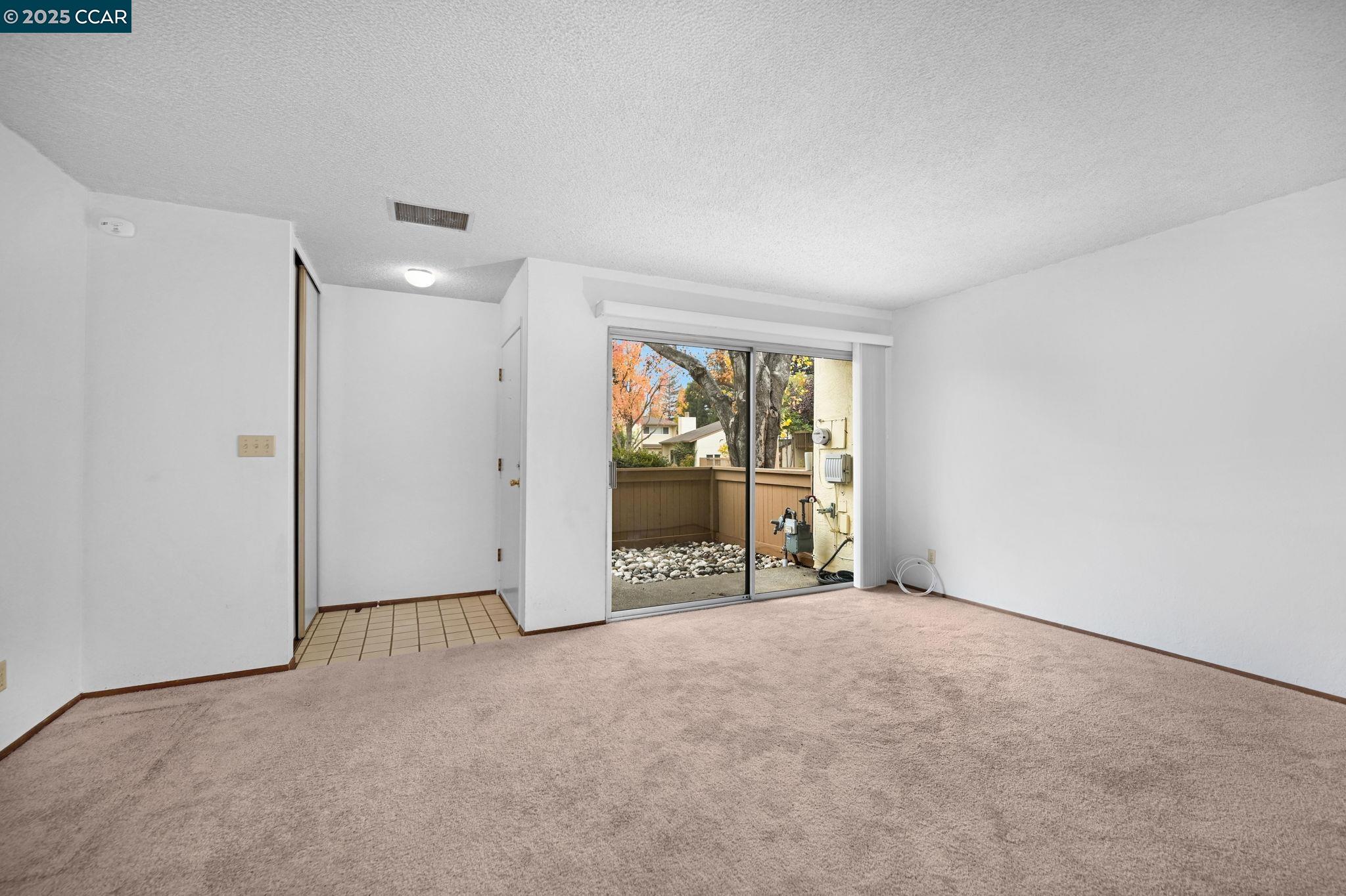 Detail Gallery Image 7 of 35 For 1960 Pomar Way, Walnut Creek,  CA 94598 - 2 Beds | 2/1 Baths