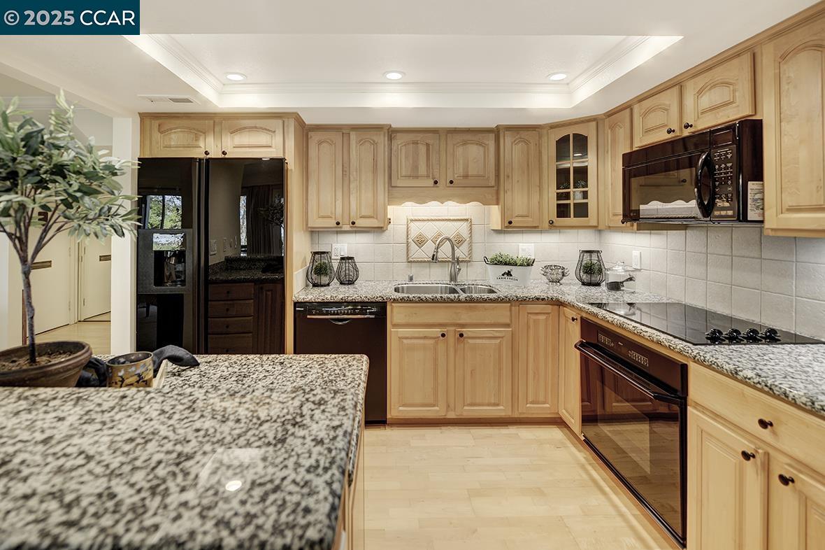 Photo #9: 41118917 Listing: Photo #9