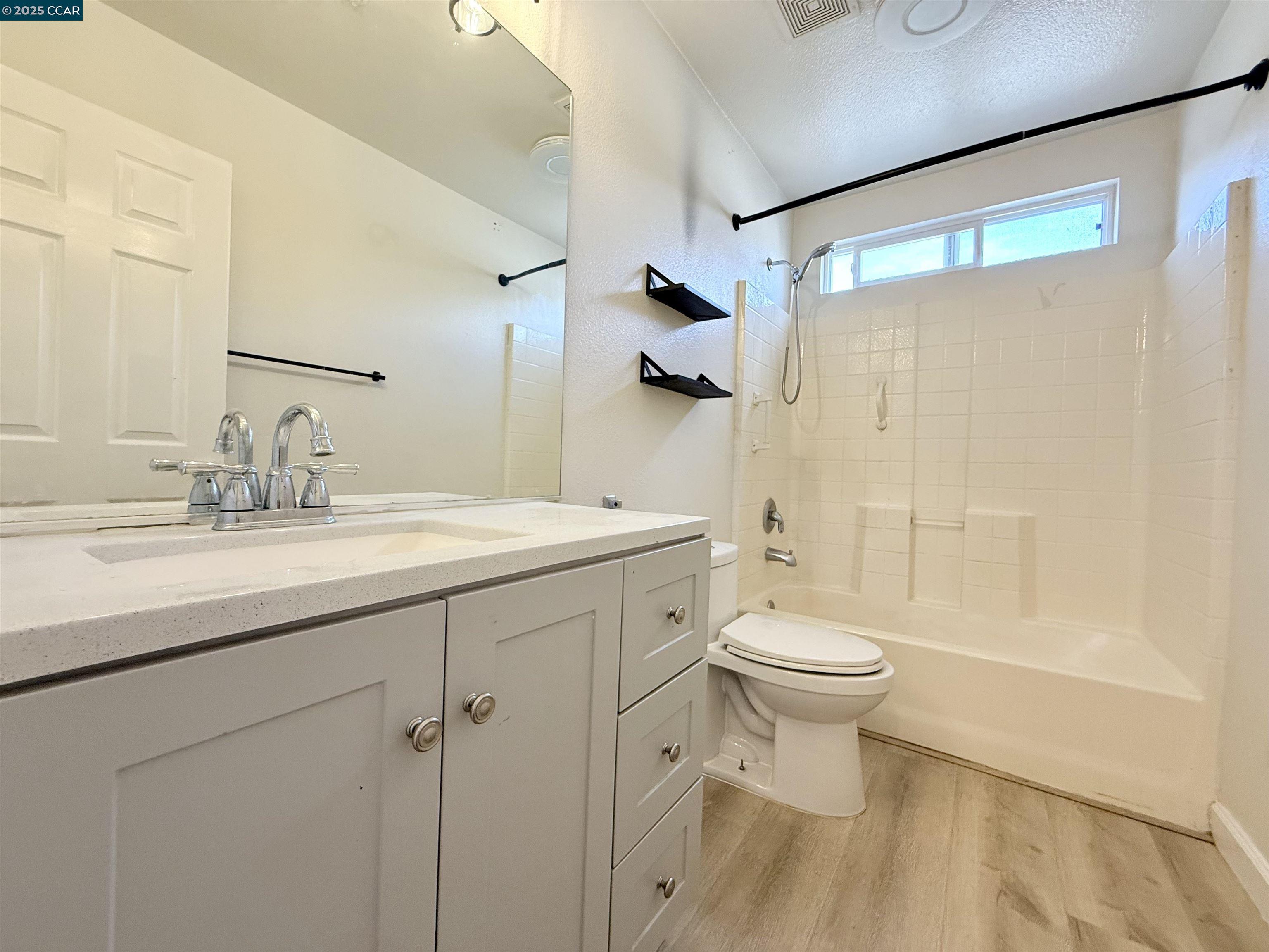 Detail Gallery Image 17 of 21 For 815 Spring Mountain Ln, American Canyon,  CA 94503 - 3 Beds | 2/1 Baths