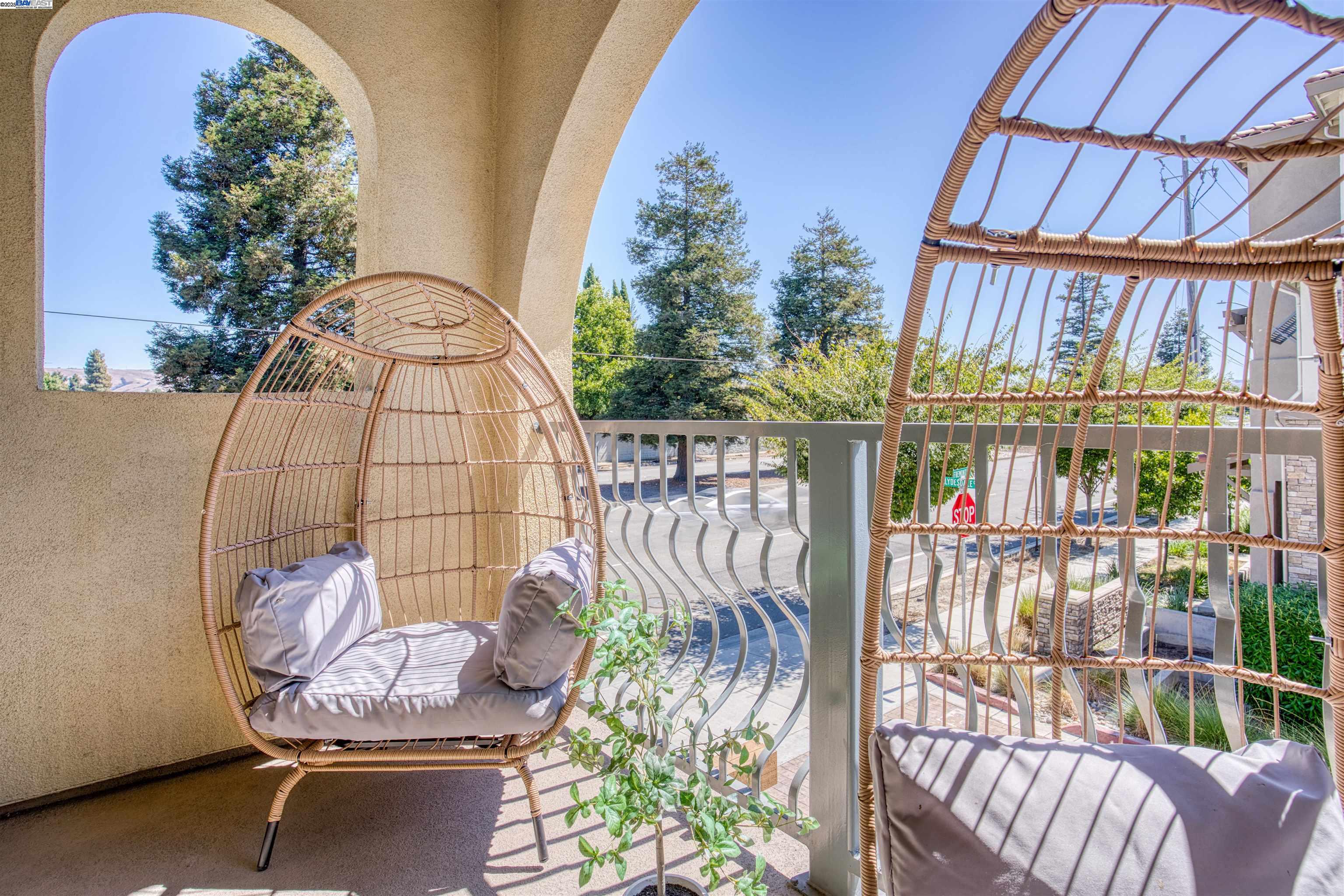 Detail Gallery Image 19 of 40 For 4015 Clydesdale Cmn, Fremont,  CA 94555 - 4 Beds | 4 Baths