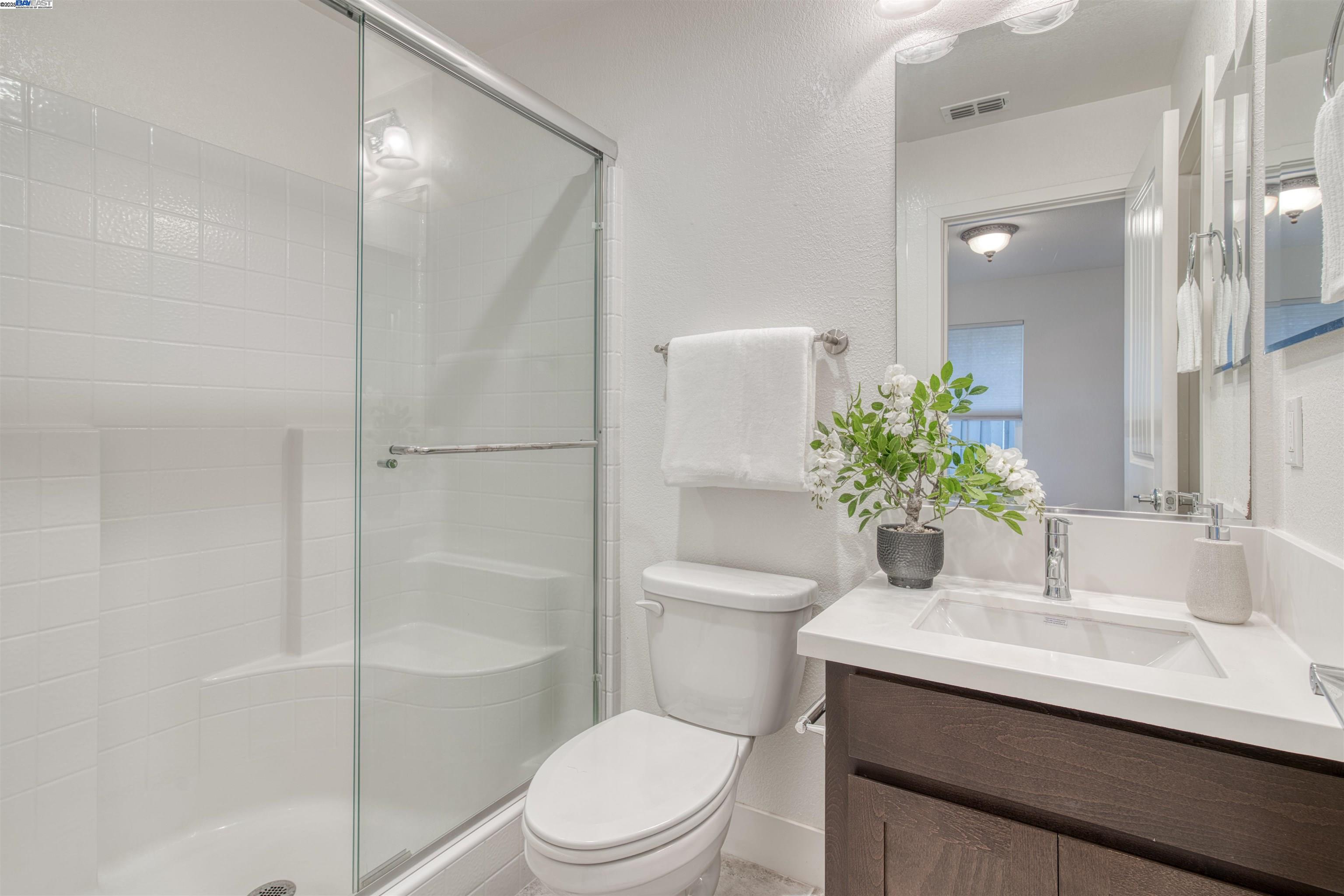 Detail Gallery Image 36 of 40 For 4015 Clydesdale Cmn, Fremont,  CA 94555 - 4 Beds | 4 Baths