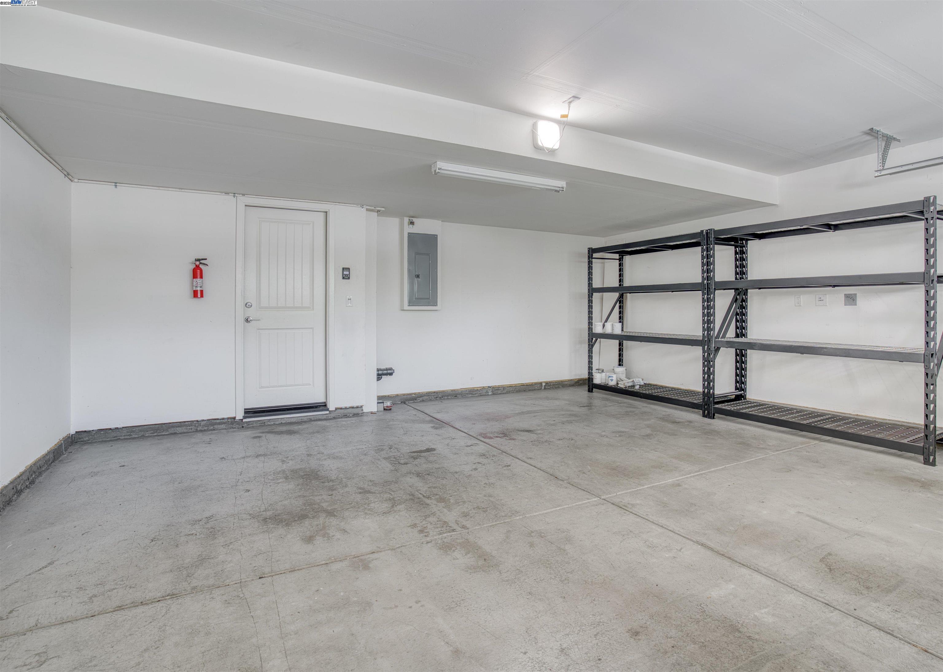 Detail Gallery Image 37 of 40 For 4015 Clydesdale Cmn, Fremont,  CA 94555 - 4 Beds | 4 Baths