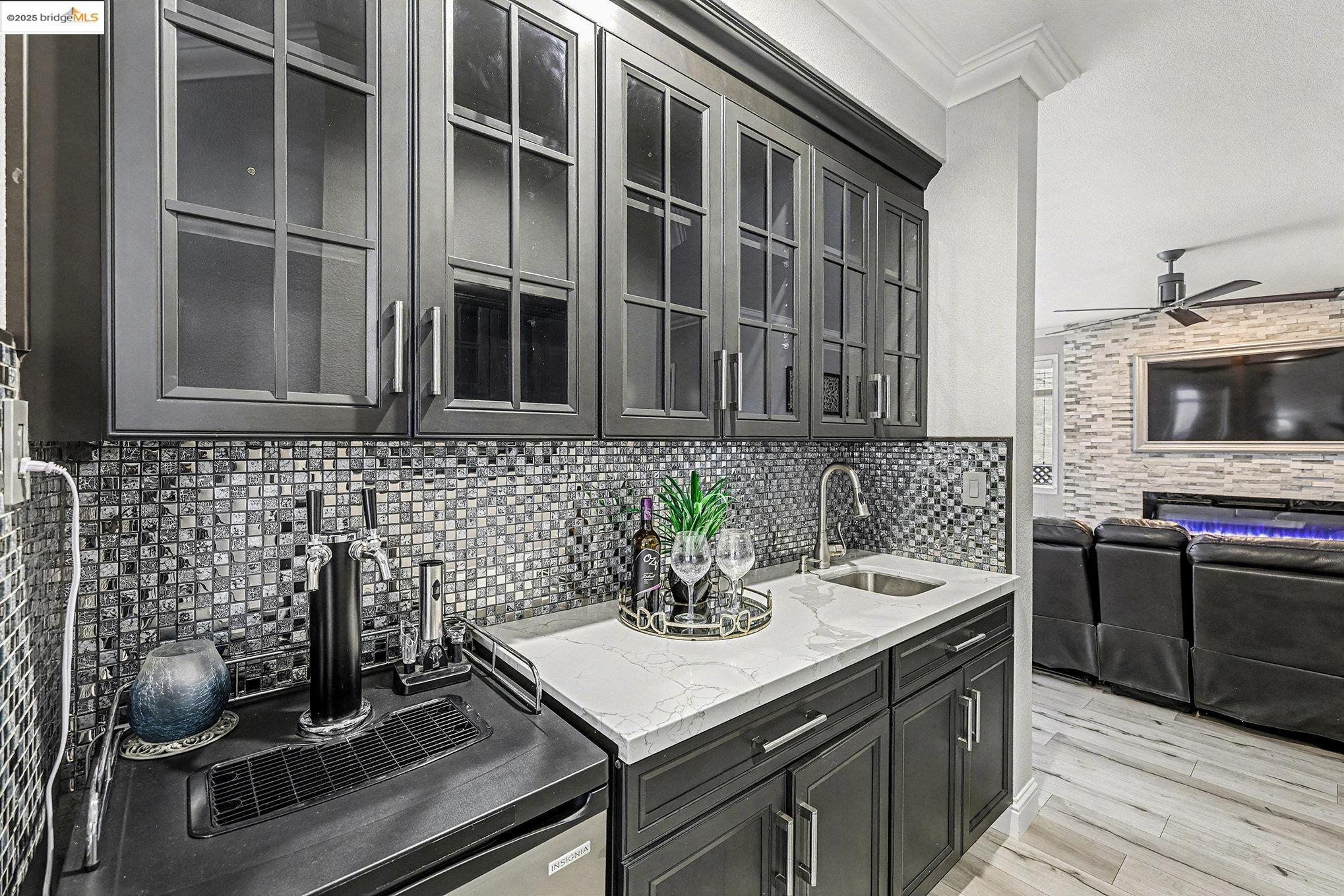 Detail Gallery Image 13 of 49 For 2127 Prestwick Dr, Discovery Bay,  CA 94505 - 4 Beds | 3 Baths