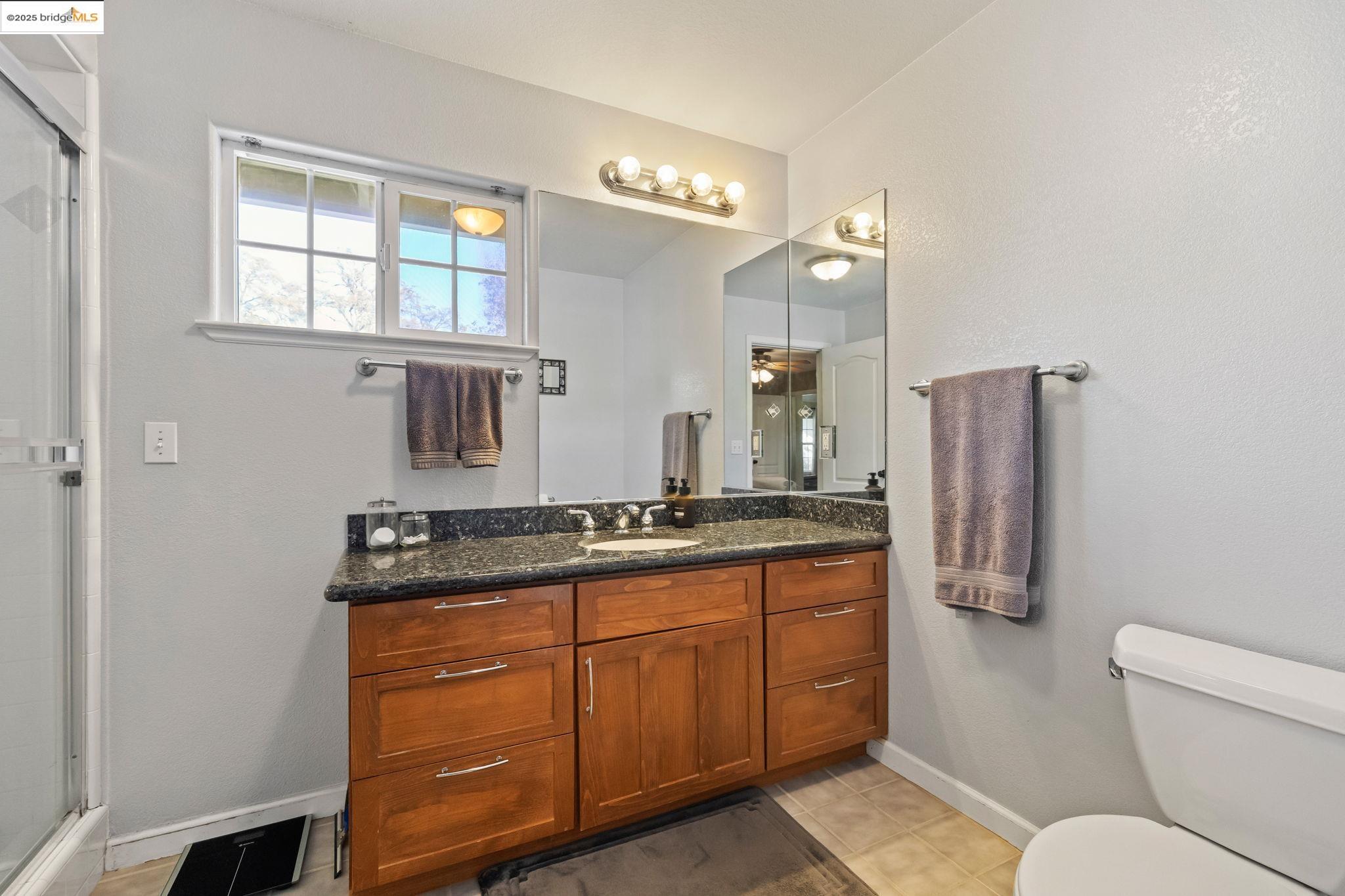 Detail Gallery Image 13 of 35 For 17517 Wild Oak Dr, Jamestown,  CA 95327 - 3 Beds | 2 Baths