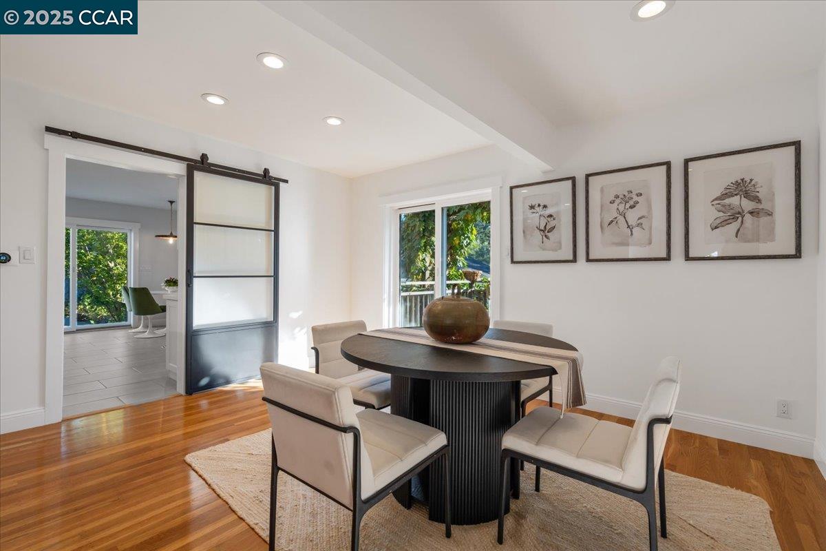 Detail Gallery Image 9 of 52 For 19 Valley View Dr, Orinda,  CA 94563 - 4 Beds | 2 Baths