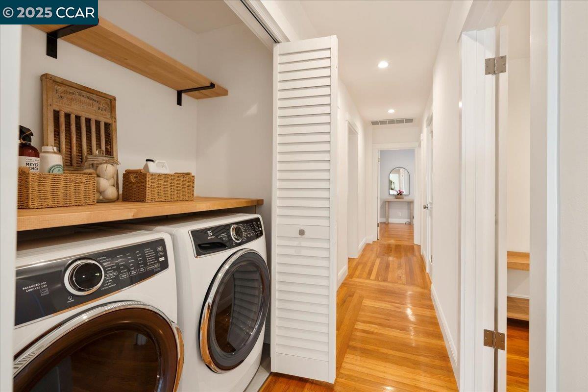 Detail Gallery Image 32 of 52 For 19 Valley View Dr, Orinda,  CA 94563 - 4 Beds | 2 Baths