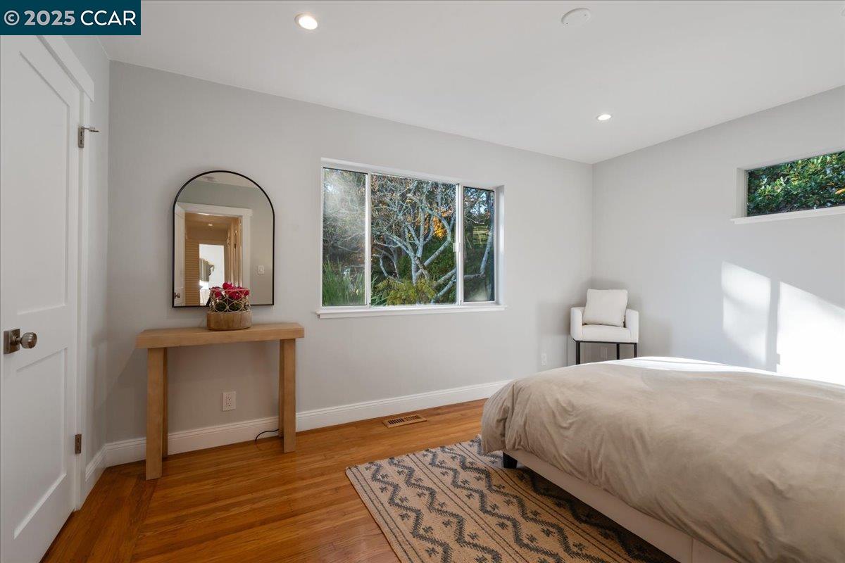 Detail Gallery Image 36 of 52 For 19 Valley View Dr, Orinda,  CA 94563 - 4 Beds | 2 Baths