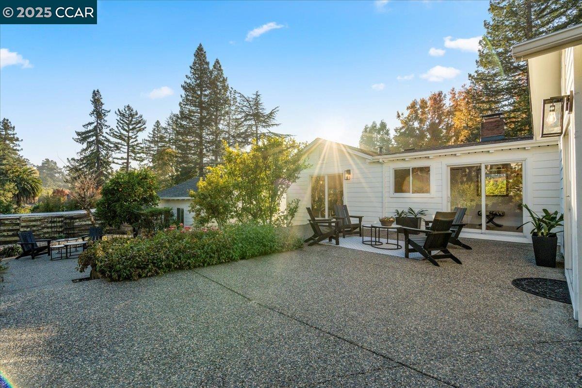 Detail Gallery Image 40 of 52 For 19 Valley View Dr, Orinda,  CA 94563 - 4 Beds | 2 Baths