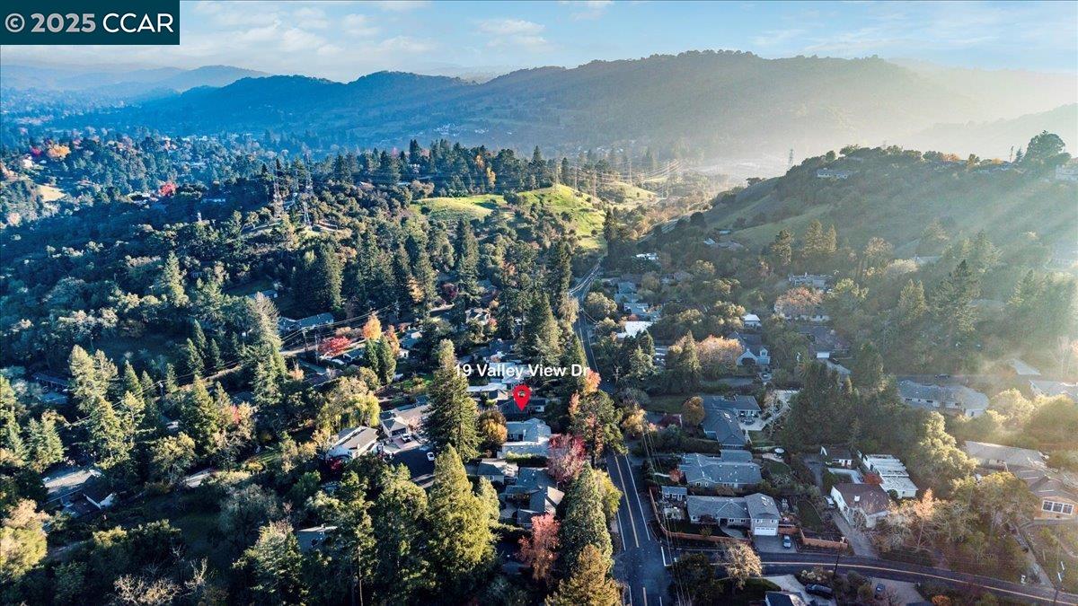 Detail Gallery Image 50 of 52 For 19 Valley View Dr, Orinda,  CA 94563 - 4 Beds | 2 Baths