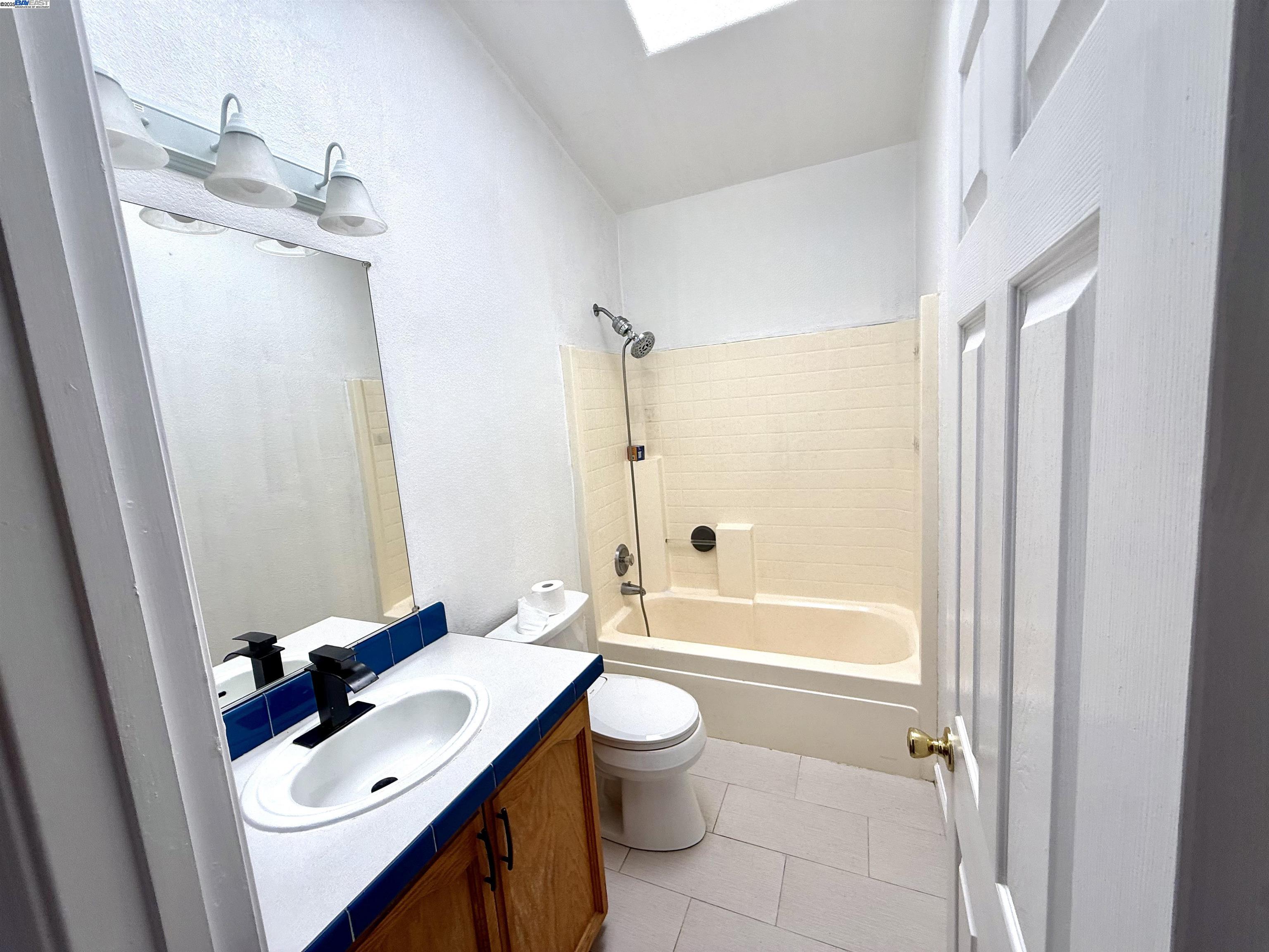 Detail Gallery Image 12 of 15 For 6130 Monterey Rd #99,  San Jose,  CA 95138 - 3 Beds | 2 Baths