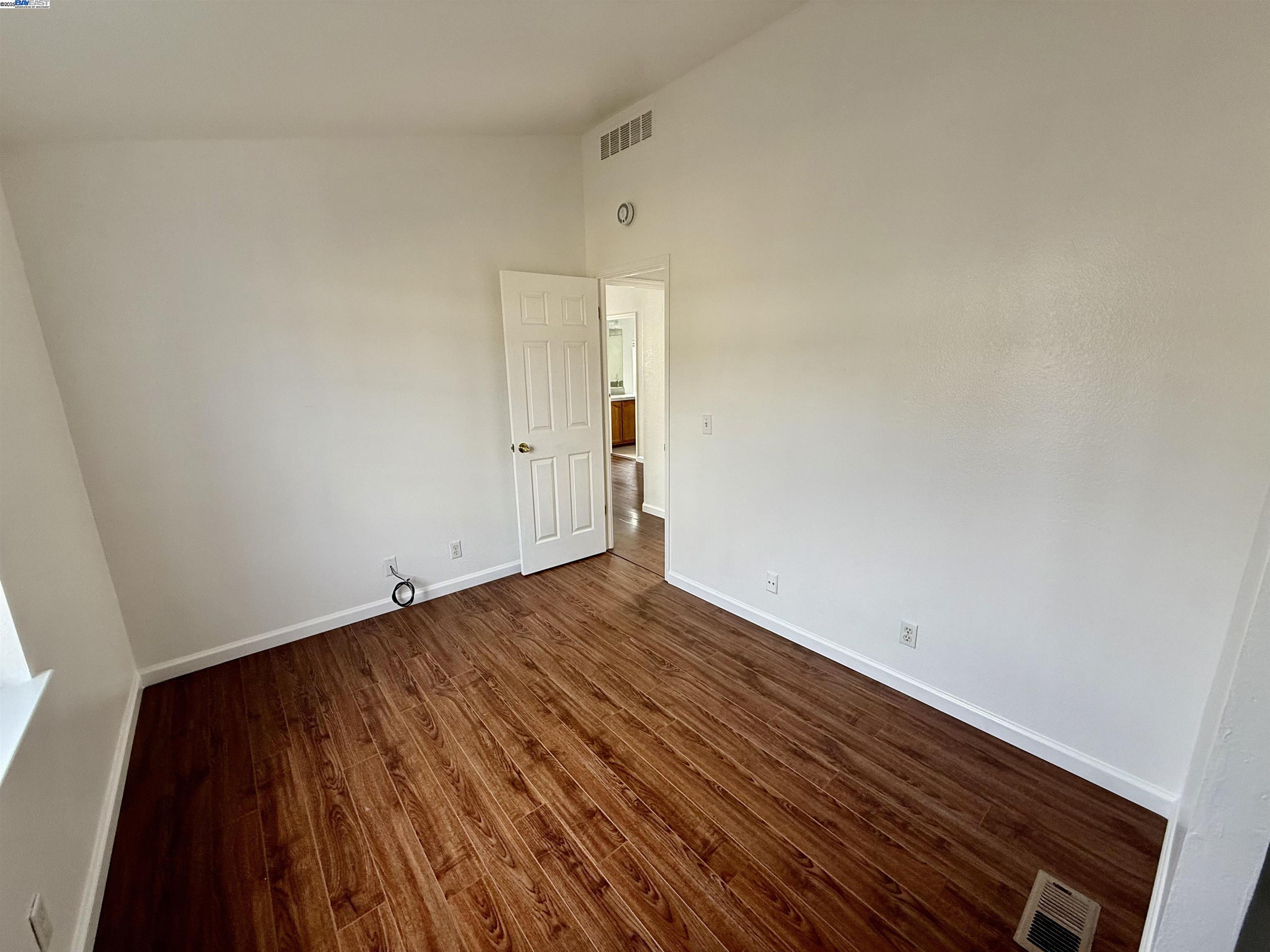 Detail Gallery Image 8 of 15 For 6130 Monterey Rd #99,  San Jose,  CA 95138 - 3 Beds | 2 Baths