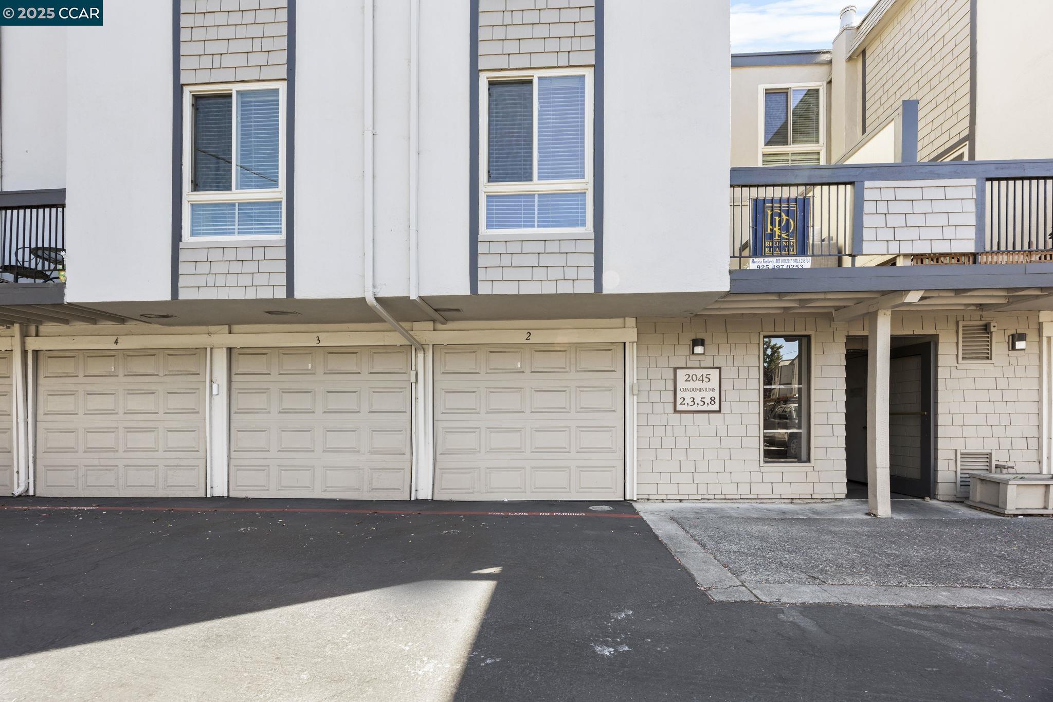 Detail Gallery Image 17 of 18 For 2045 Sierra Rd #2,  Concord,  CA 94518 - 3 Beds | 2 Baths