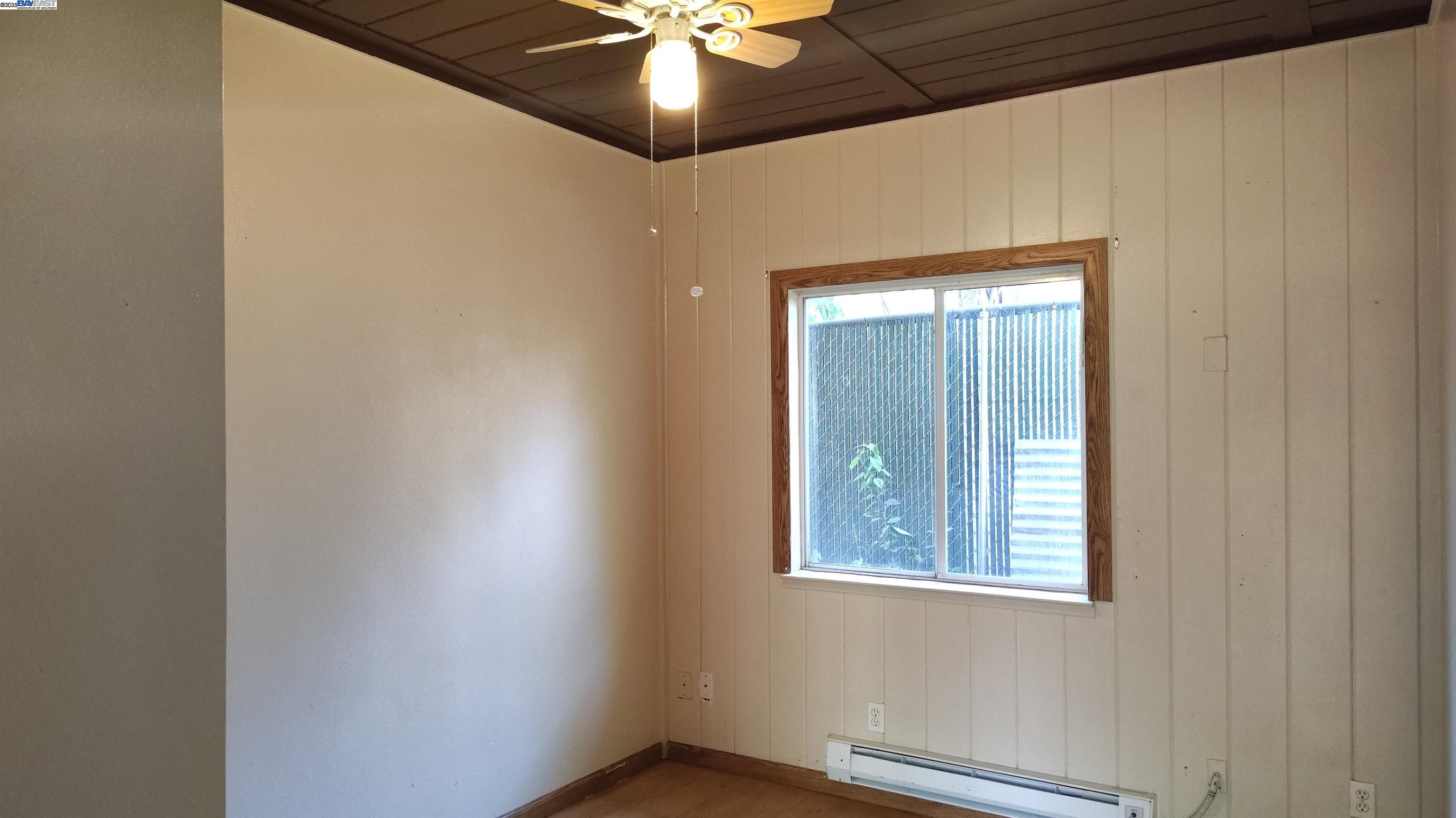 Detail Gallery Image 16 of 29 For 4529 Boca St, Shasta Lake,  CA 96019 - 3 Beds | 1 Baths