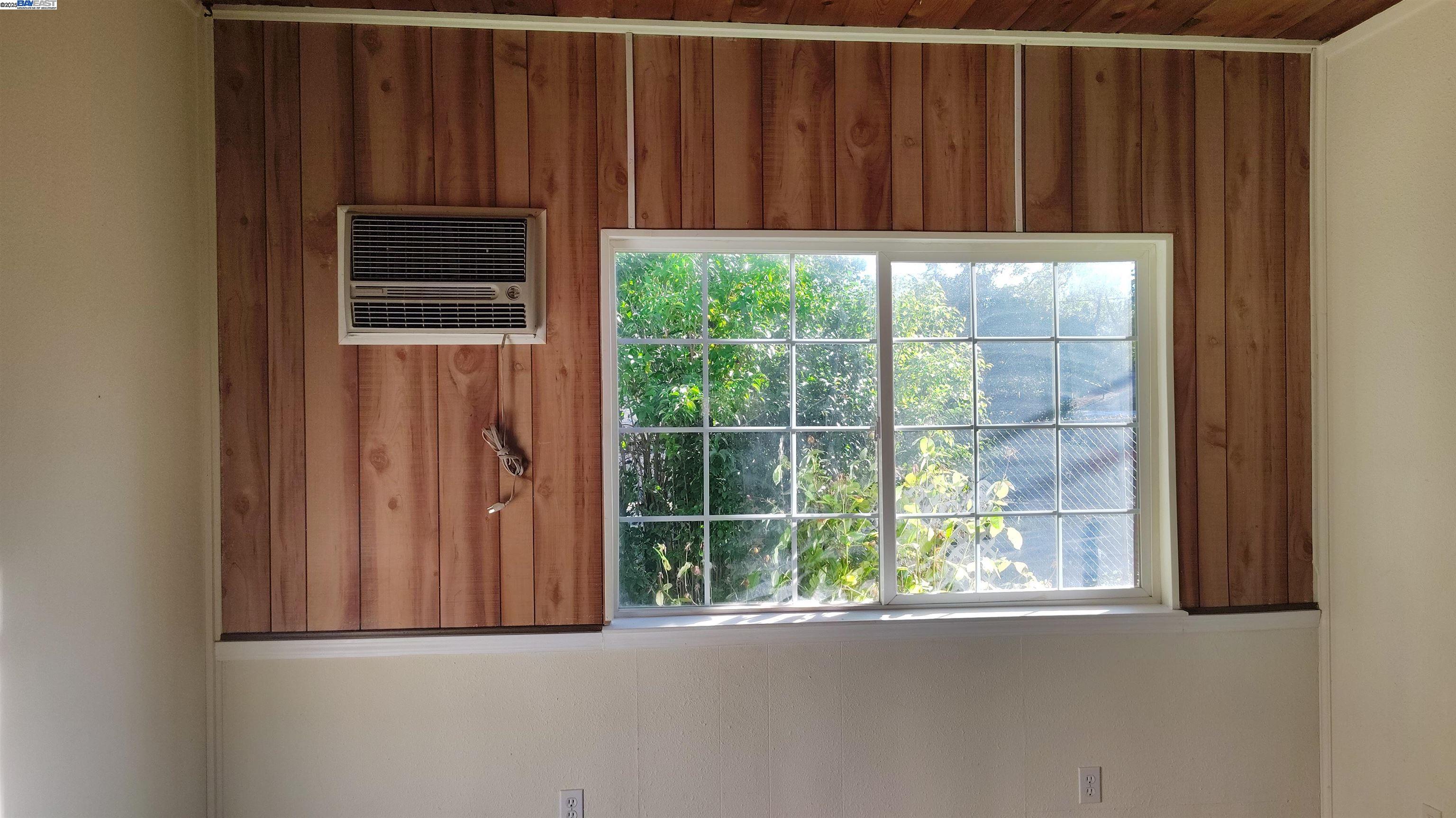 Detail Gallery Image 9 of 28 For 4529 Boca St, Shasta Lake,  CA 96019 - 3 Beds | 1 Baths