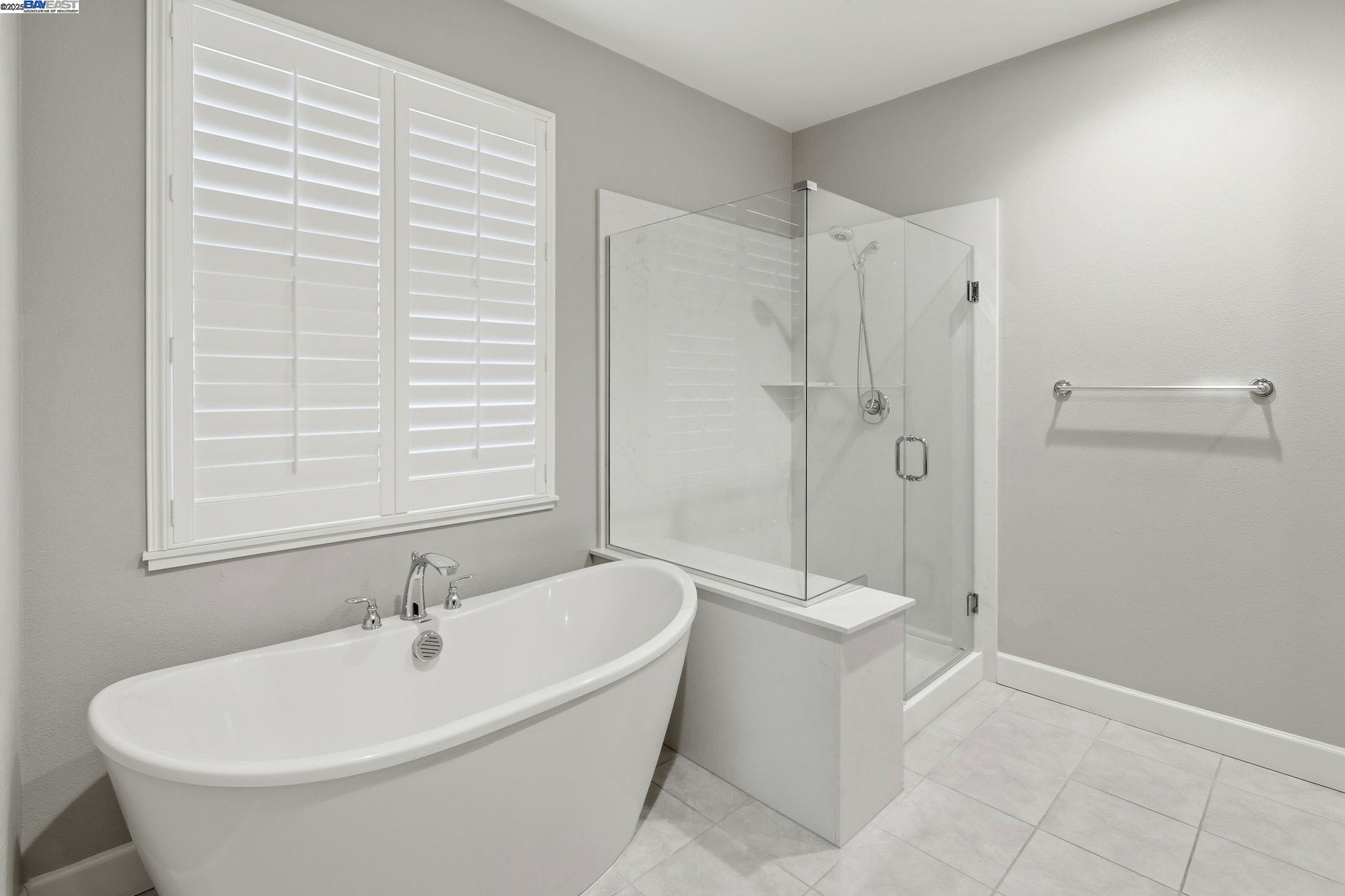Detail Gallery Image 24 of 42 For 2111 Parsons Dr, Fairfield,  CA 94533 - 3 Beds | 2/1 Baths