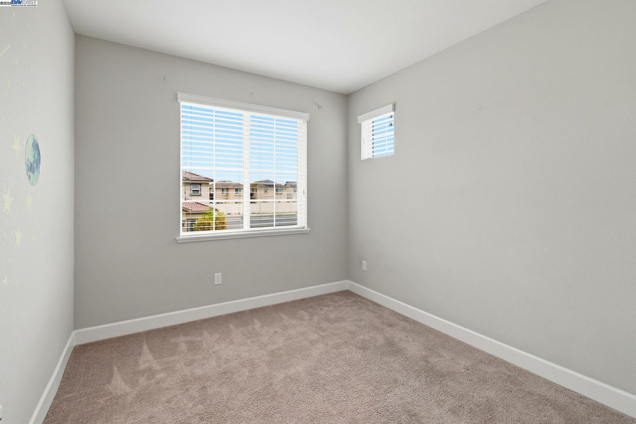 Detail Gallery Image 30 of 42 For 2111 Parsons Dr, Fairfield,  CA 94533 - 3 Beds | 2/1 Baths
