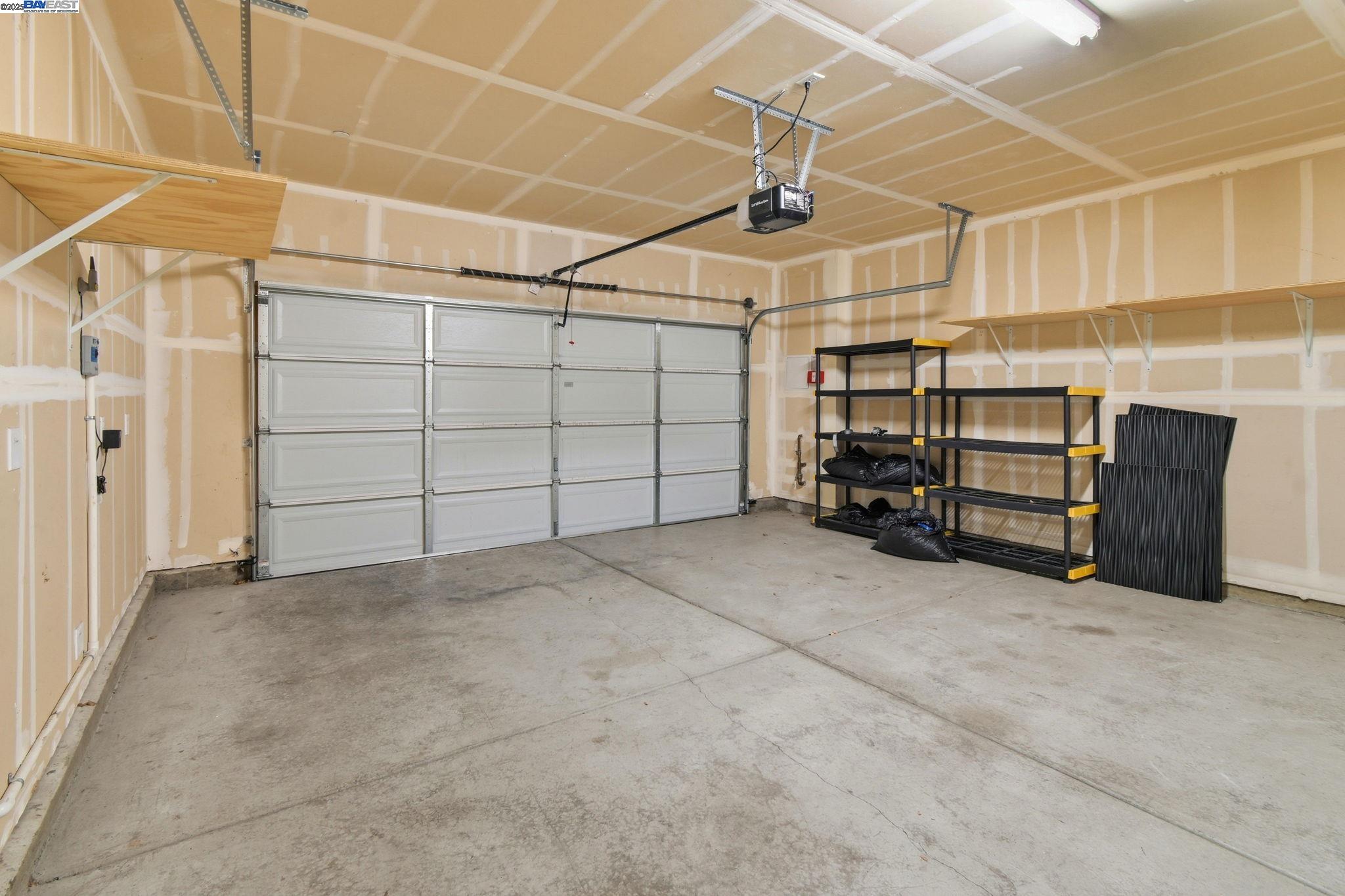 Detail Gallery Image 36 of 42 For 2111 Parsons Dr, Fairfield,  CA 94533 - 3 Beds | 2/1 Baths