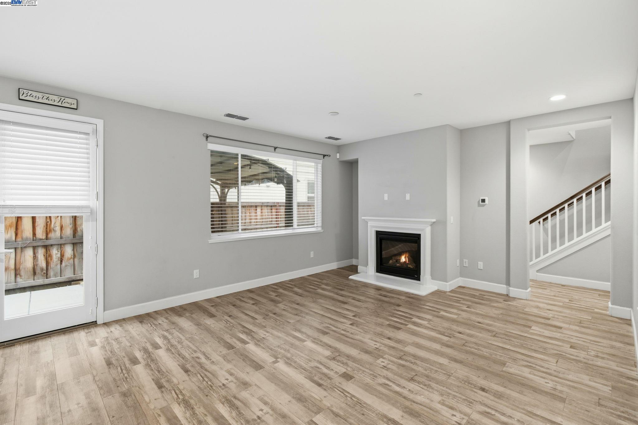 Detail Gallery Image 9 of 42 For 2111 Parsons Dr, Fairfield,  CA 94533 - 3 Beds | 2/1 Baths