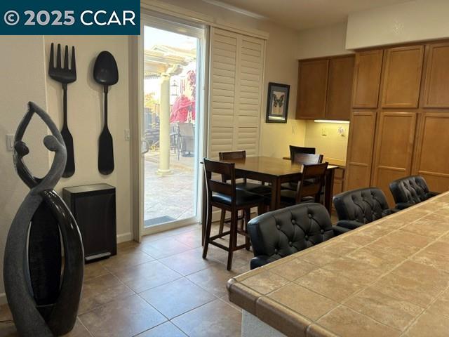 Detail Gallery Image 14 of 51 For 2667 Beachwood, Hayward,  CA 94545 - 5 Beds | 4/1 Baths