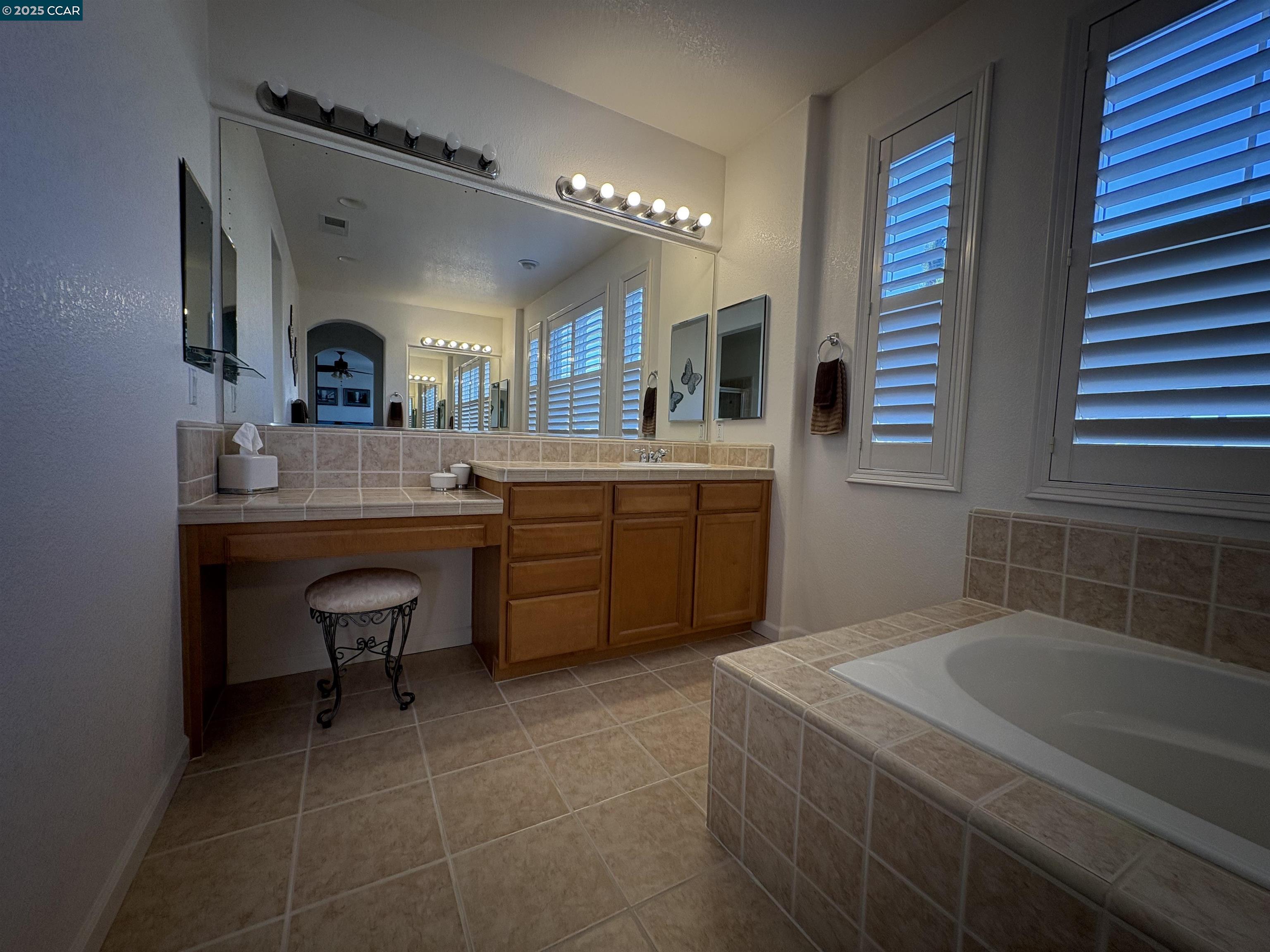 Detail Gallery Image 17 of 51 For 2667 Beachwood, Hayward,  CA 94545 - 5 Beds | 4/1 Baths