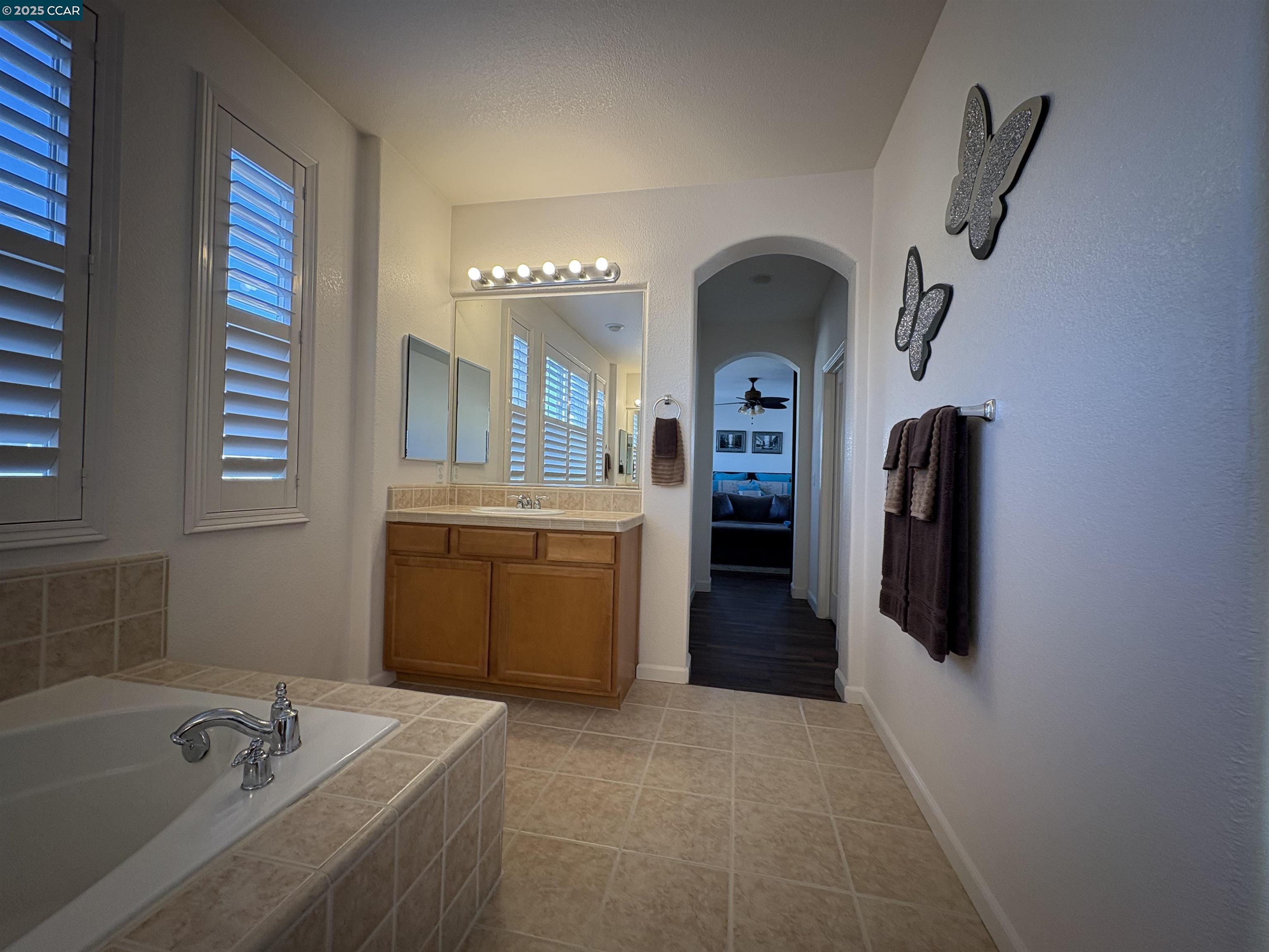 Detail Gallery Image 18 of 51 For 2667 Beachwood, Hayward,  CA 94545 - 5 Beds | 4/1 Baths