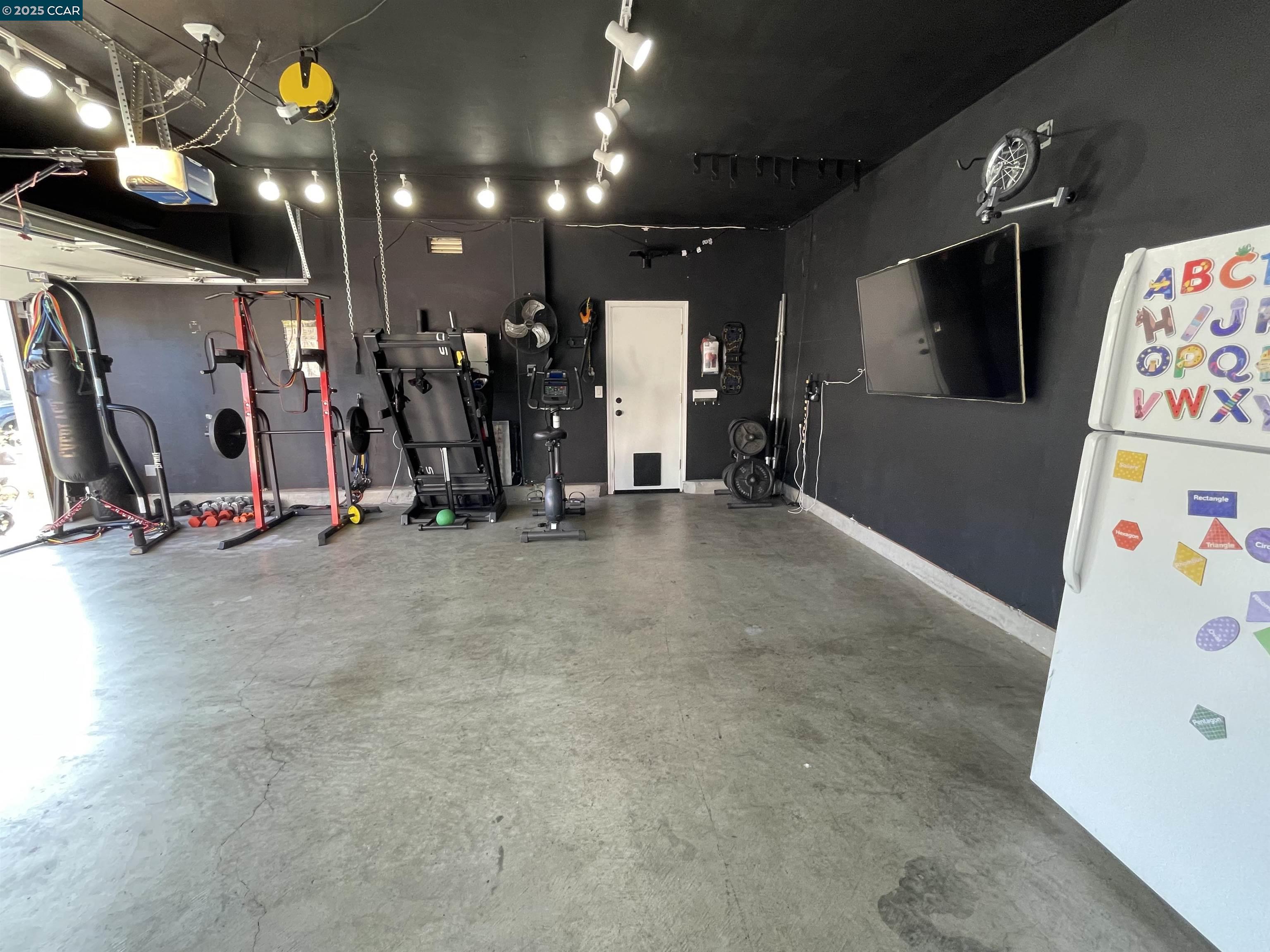 Detail Gallery Image 32 of 51 For 2667 Beachwood, Hayward,  CA 94545 - 5 Beds | 4/1 Baths