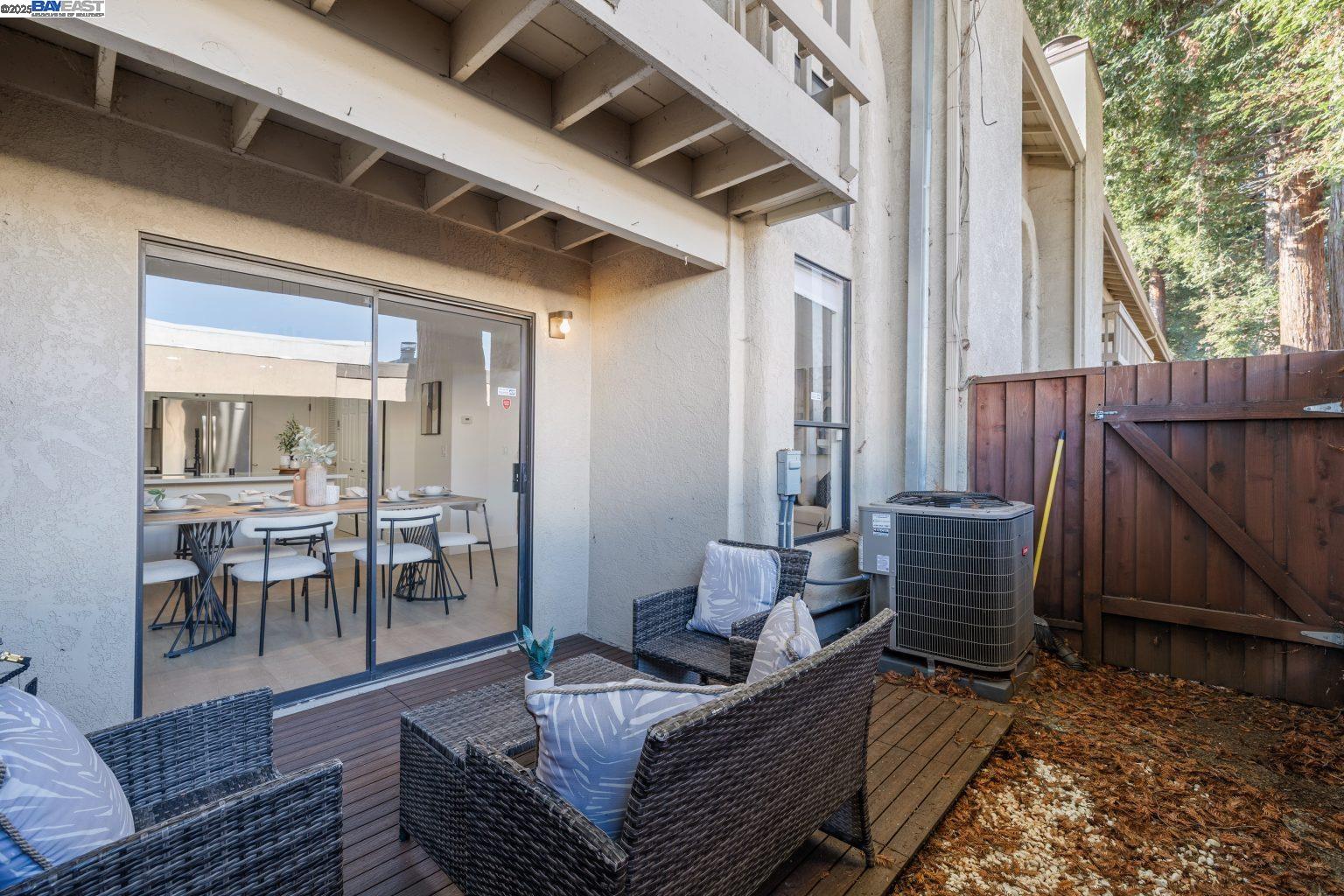 Detail Gallery Image 19 of 43 For 5311 Port Sailwood Dr, Newark,  CA 94560 - 3 Beds | 2/1 Baths