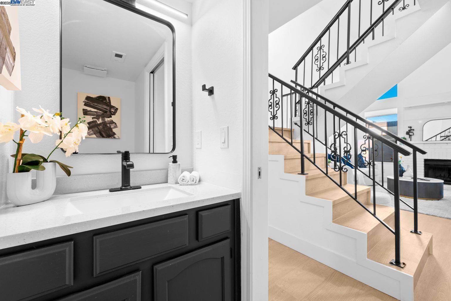 Detail Gallery Image 21 of 43 For 5311 Port Sailwood Dr, Newark,  CA 94560 - 3 Beds | 2/1 Baths