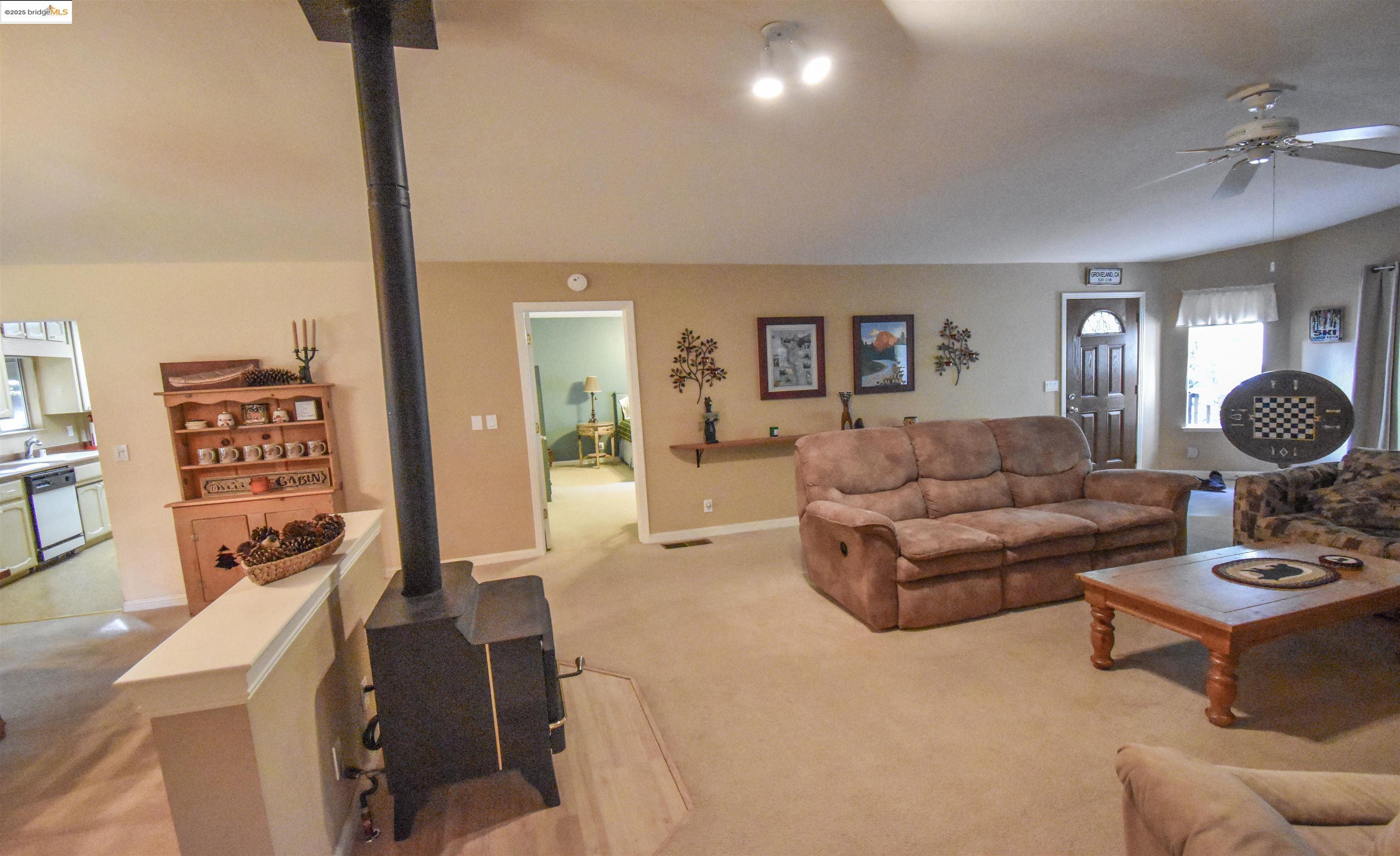 Detail Gallery Image 19 of 44 For 20887 Big Foot Ct, Groveland,  CA 95321 - 3 Beds | 2 Baths