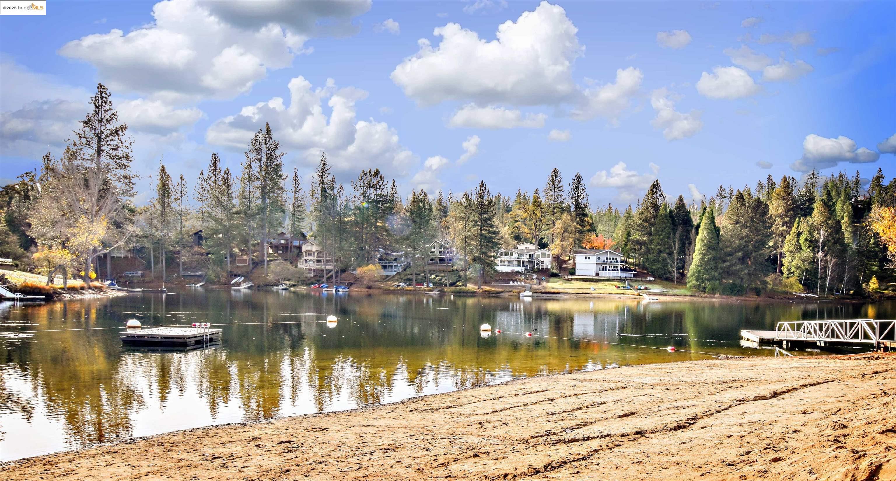 Detail Gallery Image 34 of 44 For 20887 Big Foot Ct, Groveland,  CA 95321 - 3 Beds | 2 Baths