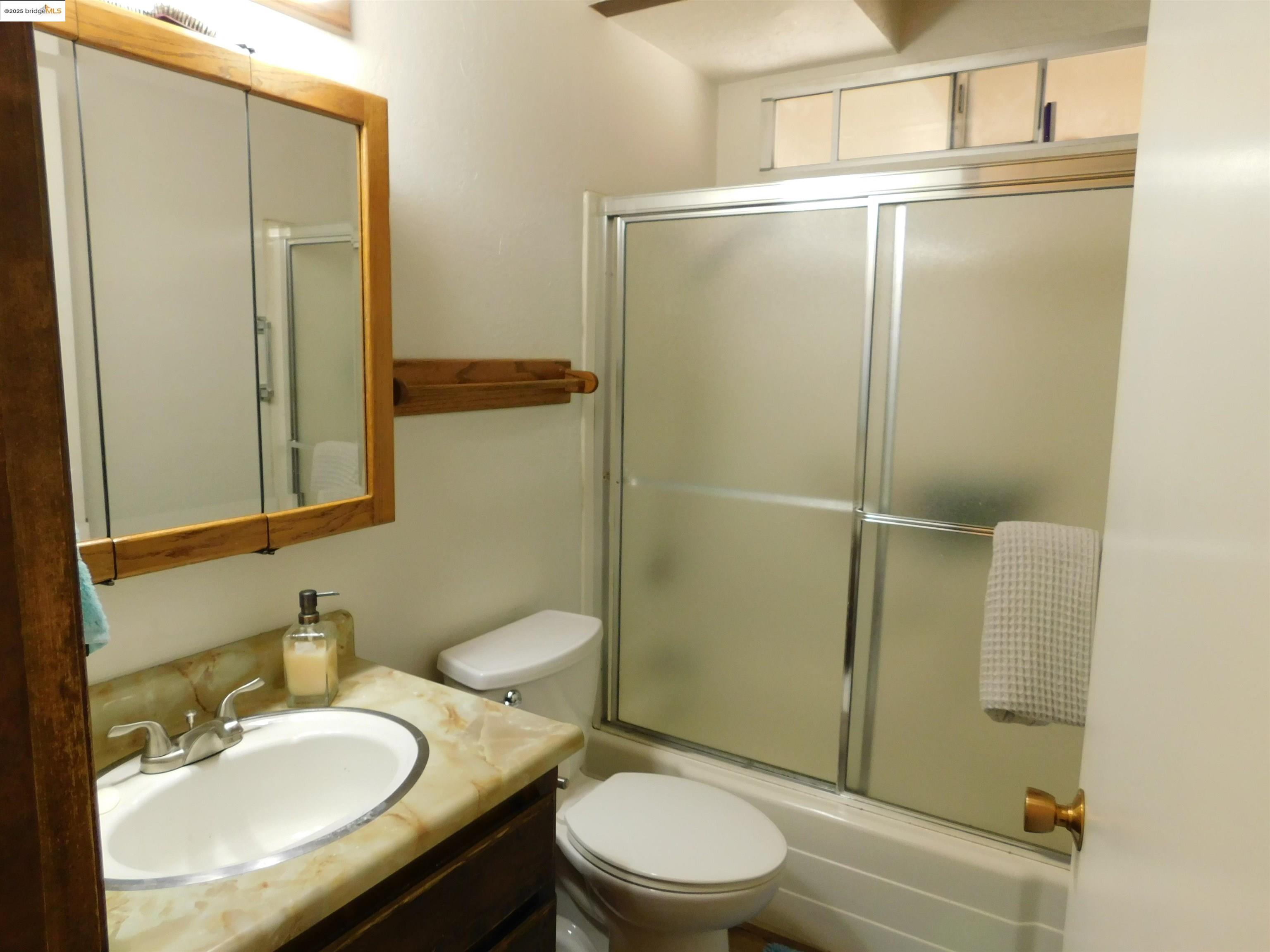 Detail Gallery Image 14 of 56 For 20704 Point View, Groveland,  CA 95321-9588 - 3 Beds | 2 Baths