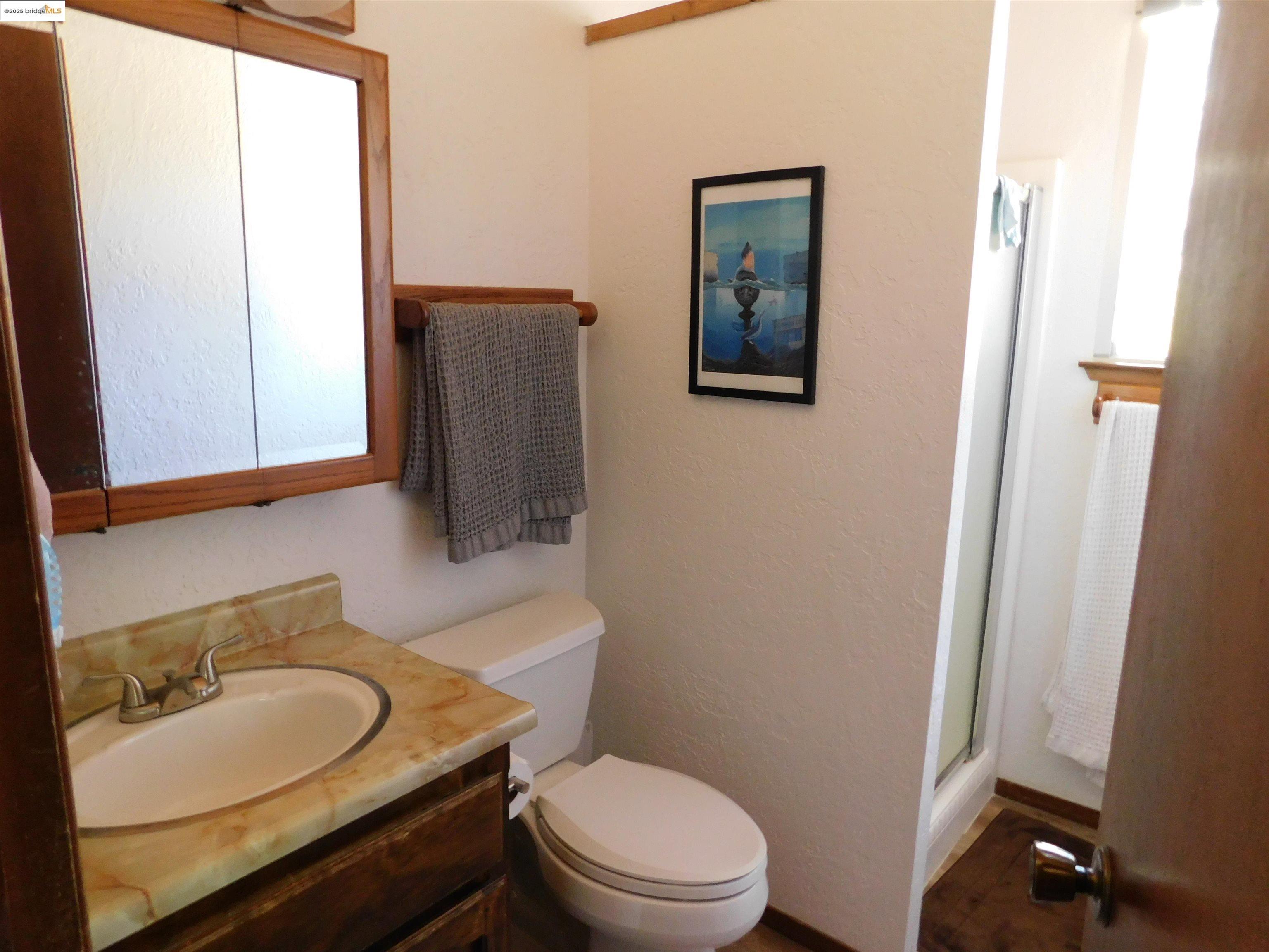 Detail Gallery Image 18 of 56 For 20704 Point View, Groveland,  CA 95321-9588 - 3 Beds | 2 Baths