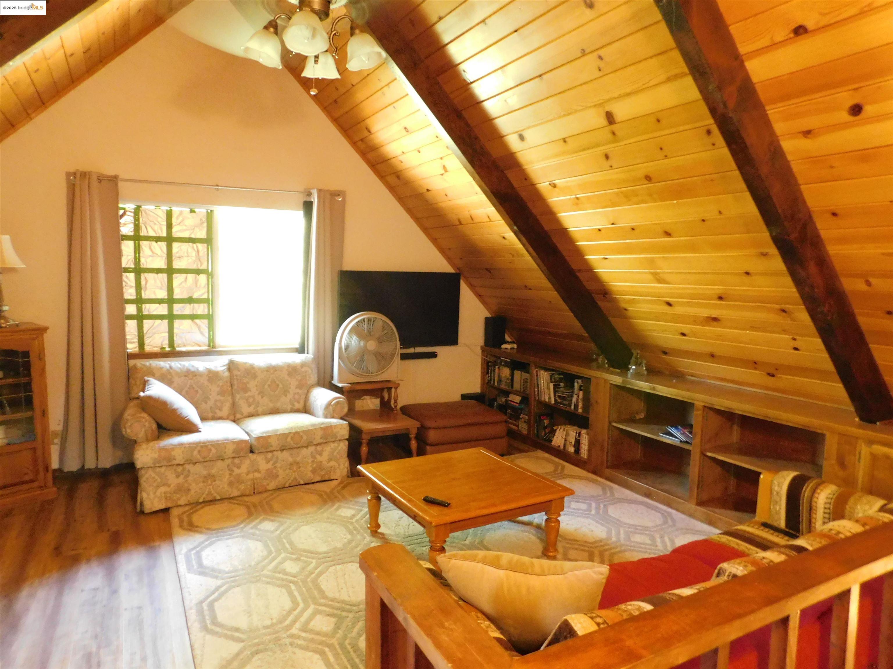 Detail Gallery Image 20 of 56 For 20704 Point View, Groveland,  CA 95321-9588 - 3 Beds | 2 Baths