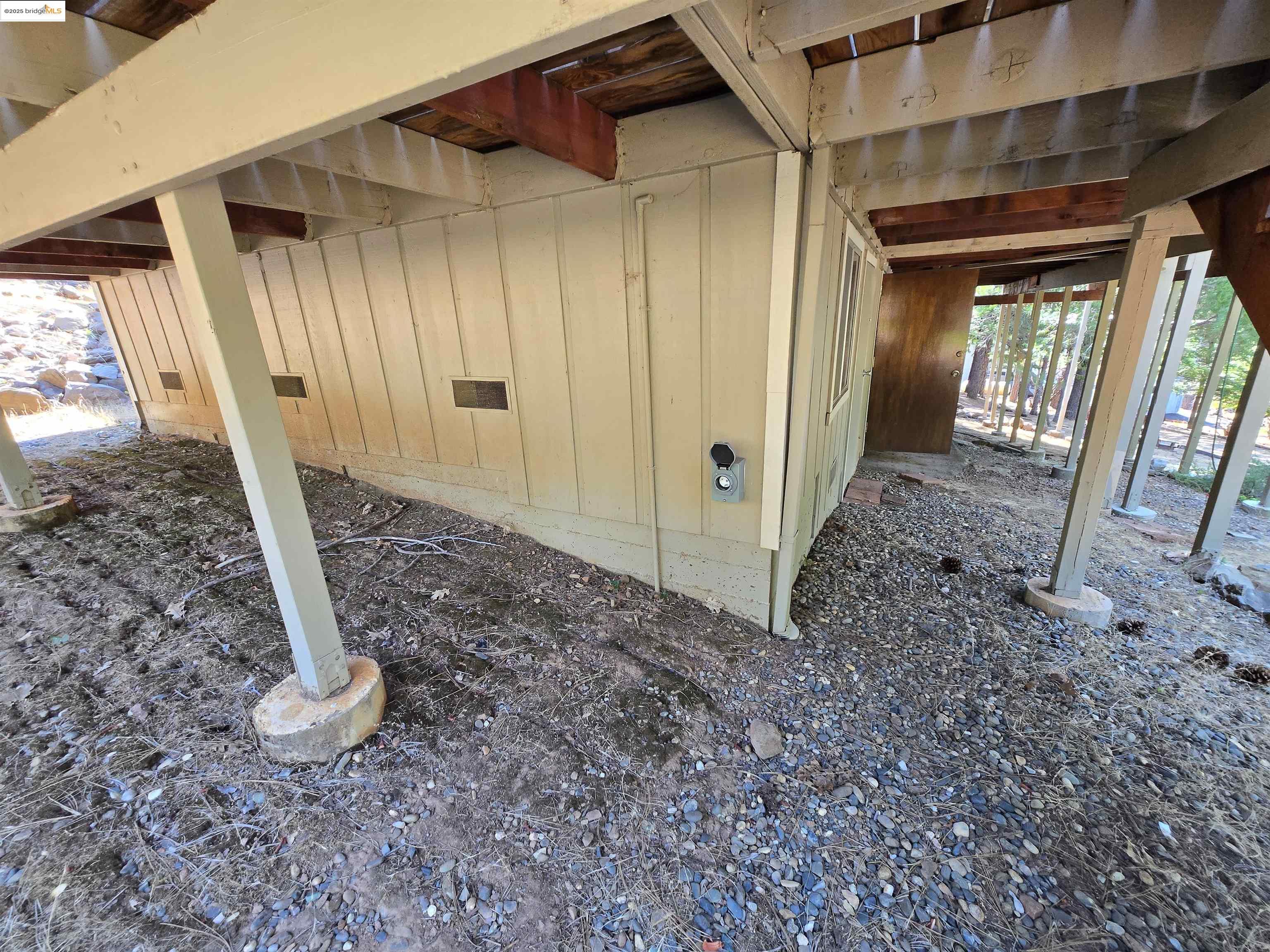 Detail Gallery Image 40 of 56 For 20704 Point View, Groveland,  CA 95321-9588 - 3 Beds | 2 Baths