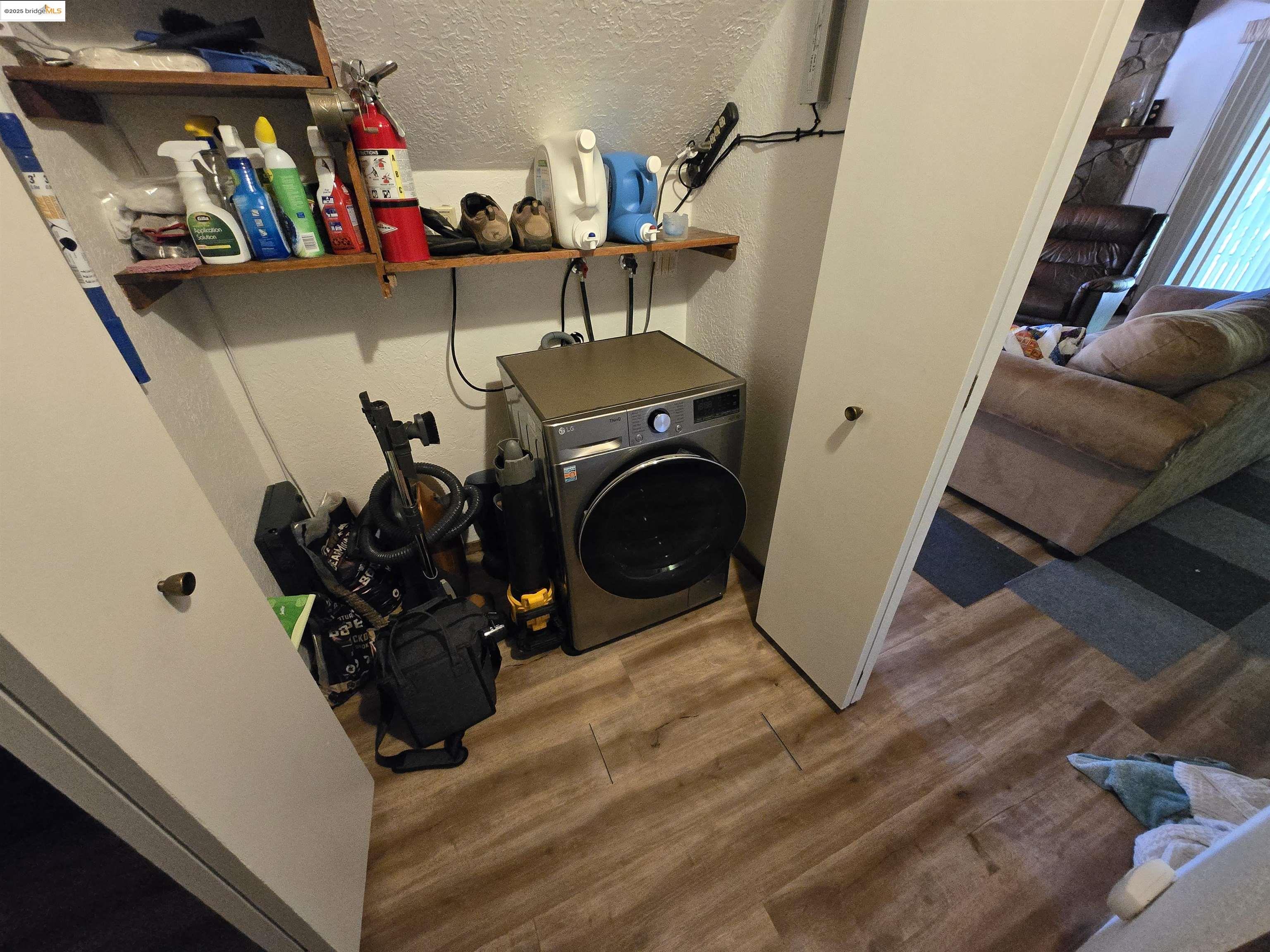 Detail Gallery Image 41 of 56 For 20704 Point View, Groveland,  CA 95321-9588 - 3 Beds | 2 Baths